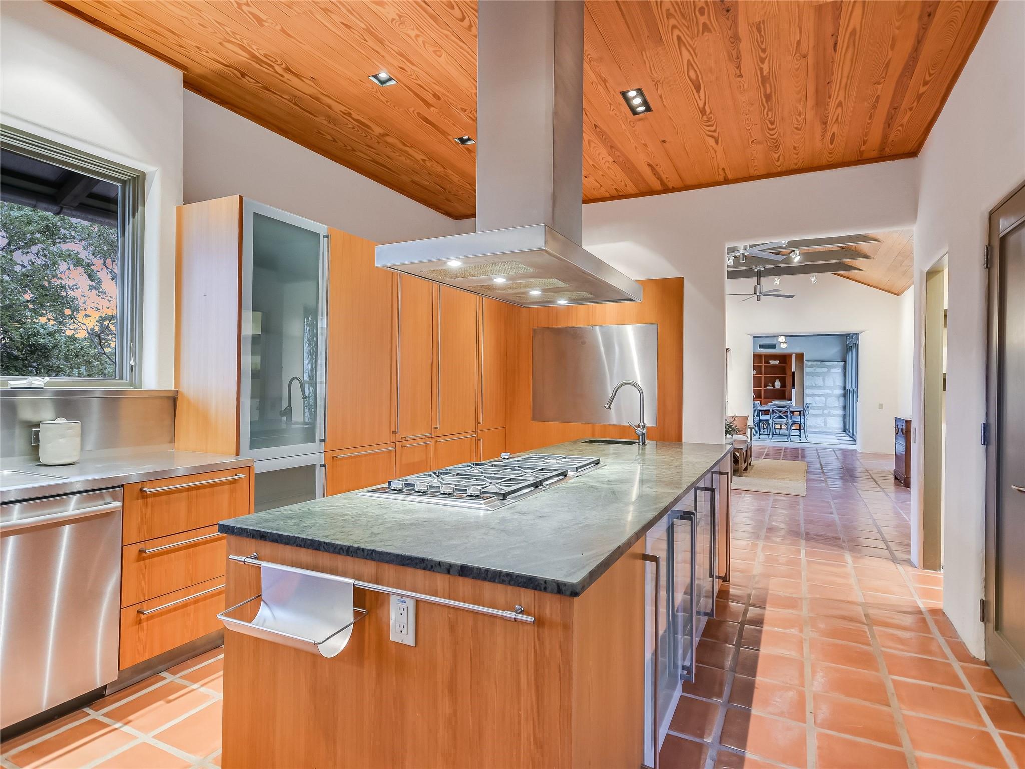 25014 Pedernales Canyon Trl Property Photo 15