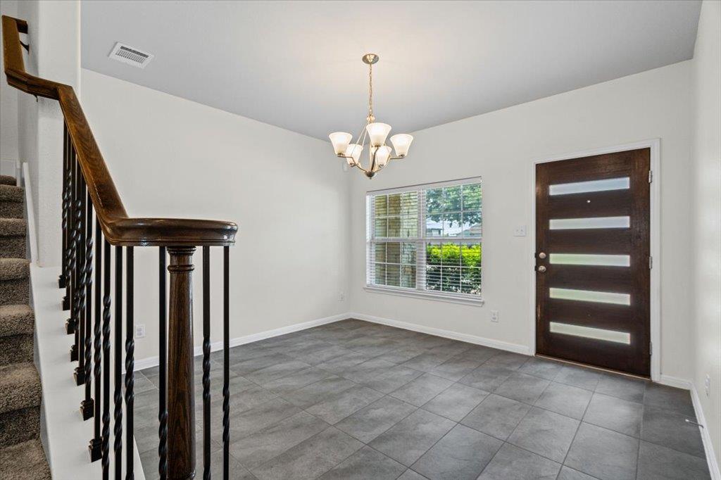 1502 Airedale Rd #2502 Property Photo 6