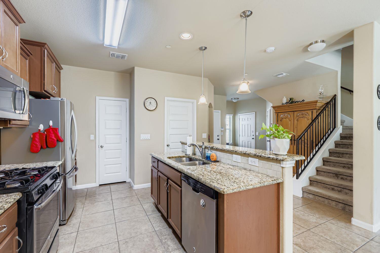 1620 Bryant Dr #2701 Property Photo 9