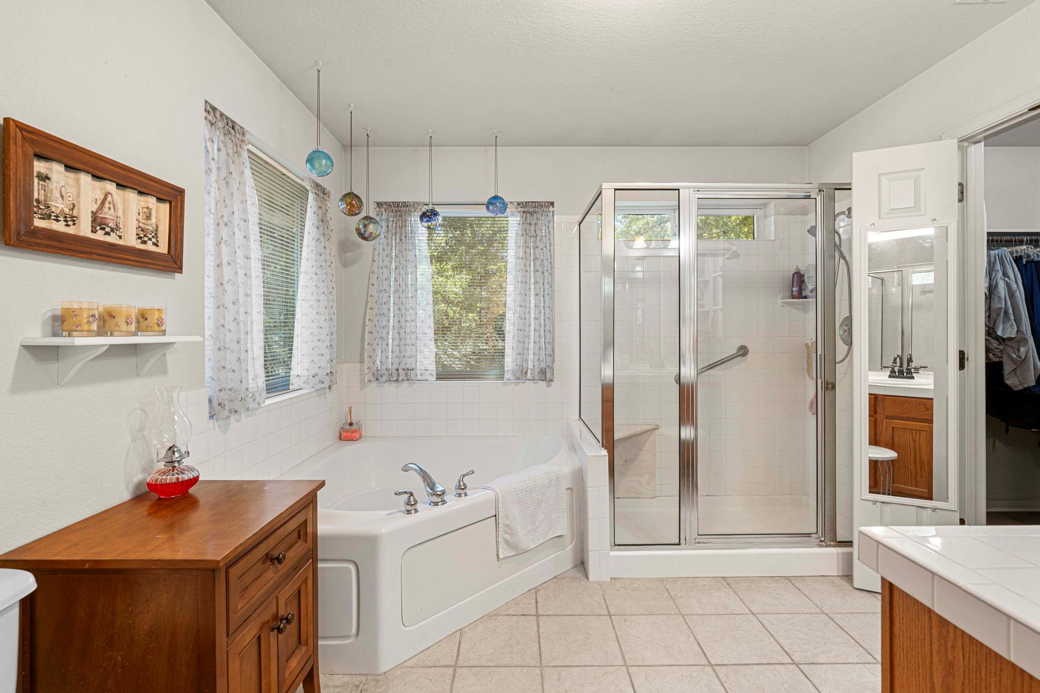 220 Clydesdale Dr Property Photo 15