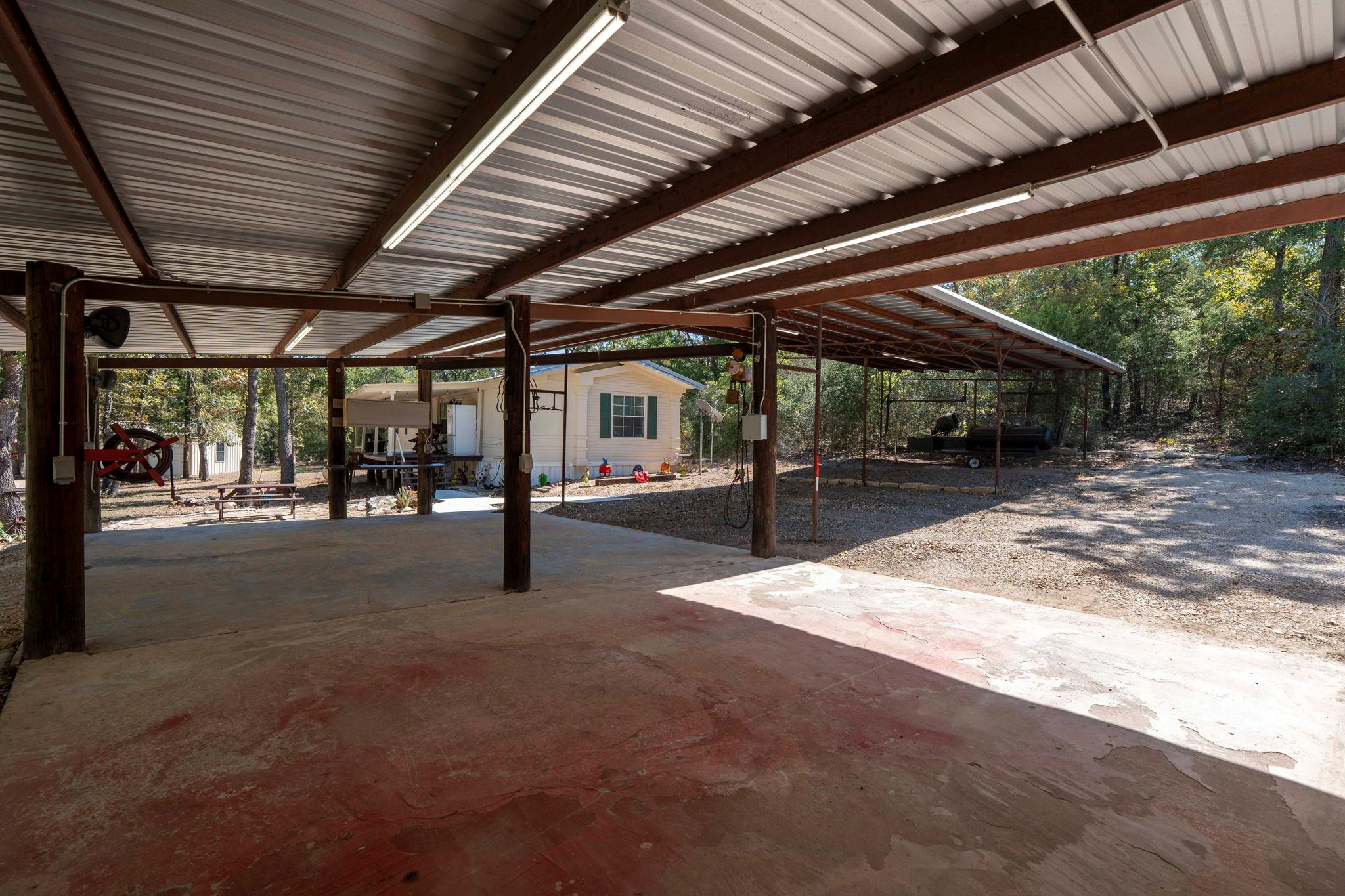220 Clydesdale Dr Property Photo 24