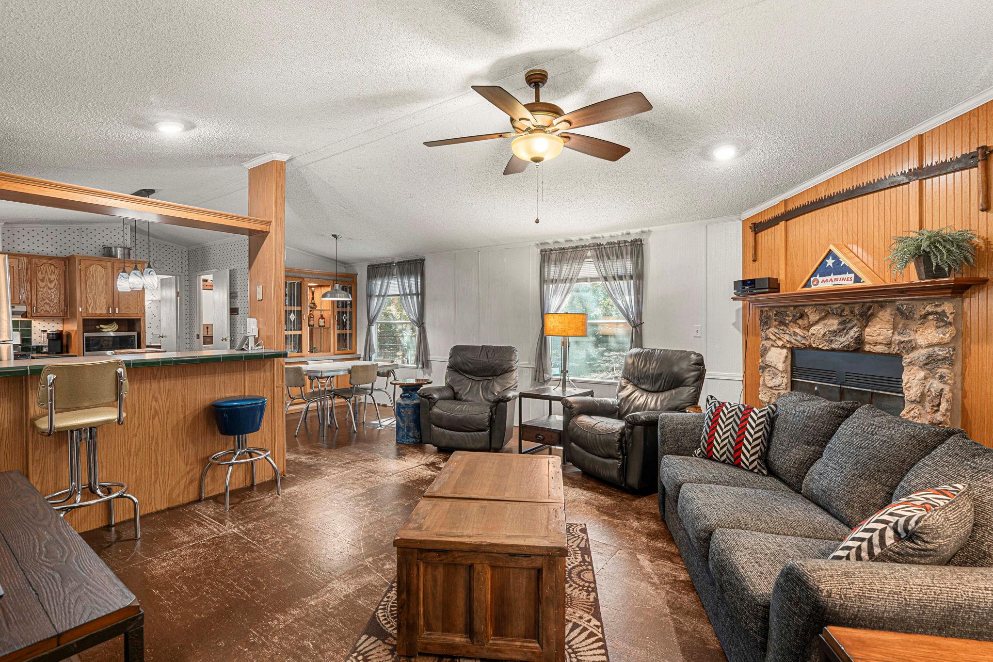 220 Clydesdale Dr Property Photo 25