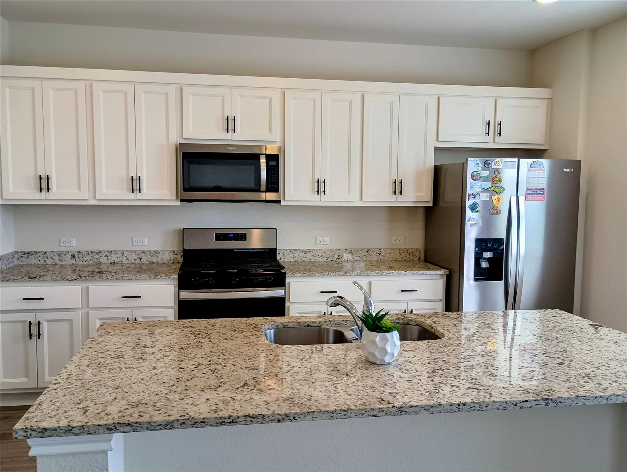 10615 Ridan Way Property Photo 5