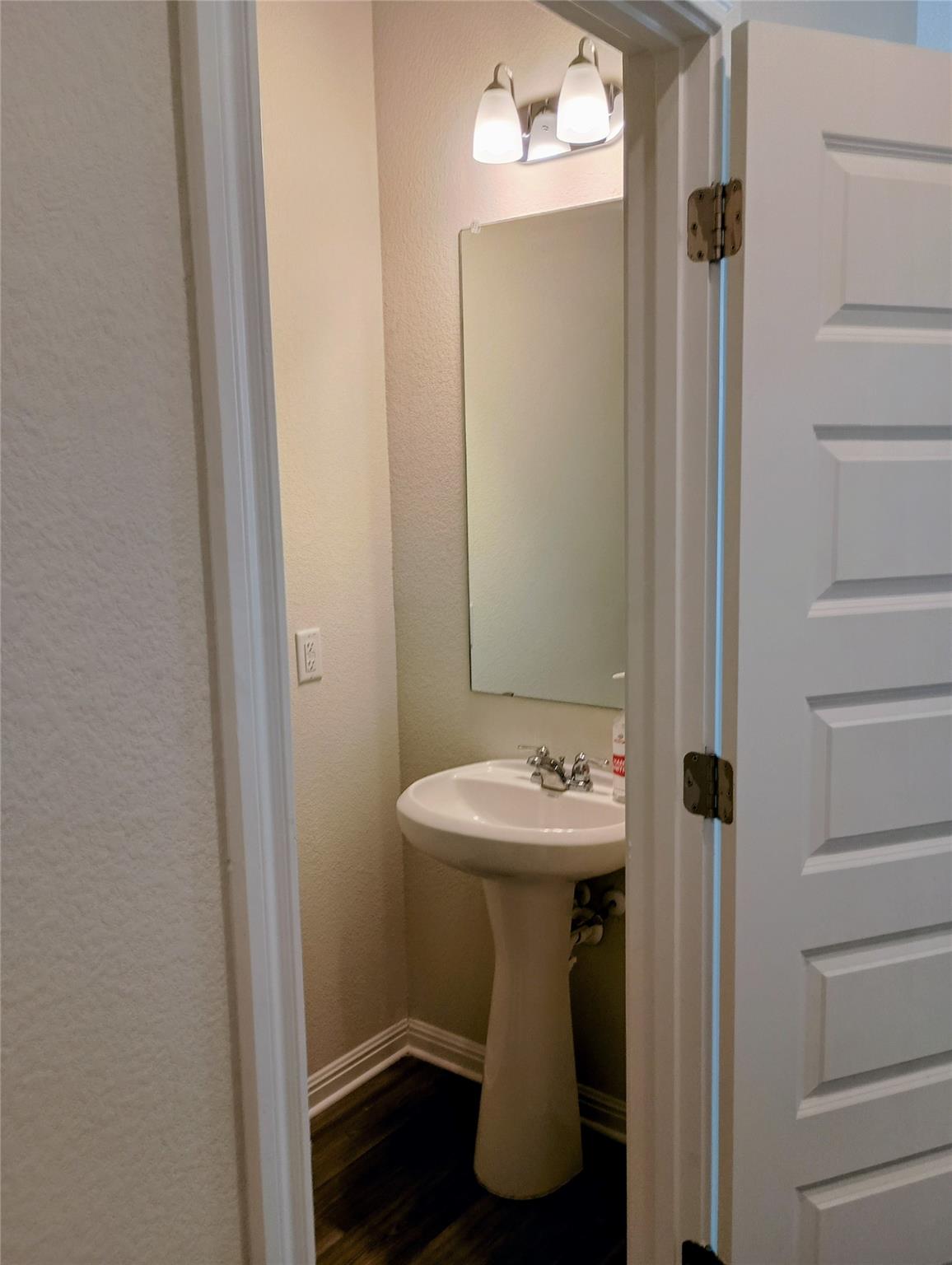 10615 Ridan Way Property Photo 12