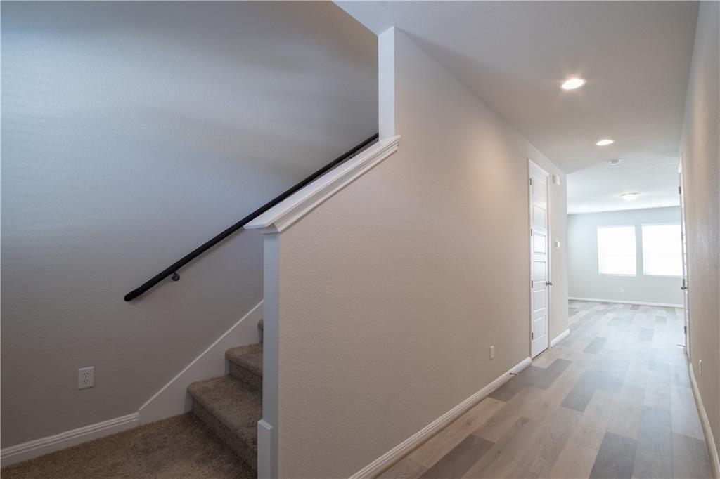 177 Fluttermill Loop Property Photo 12
