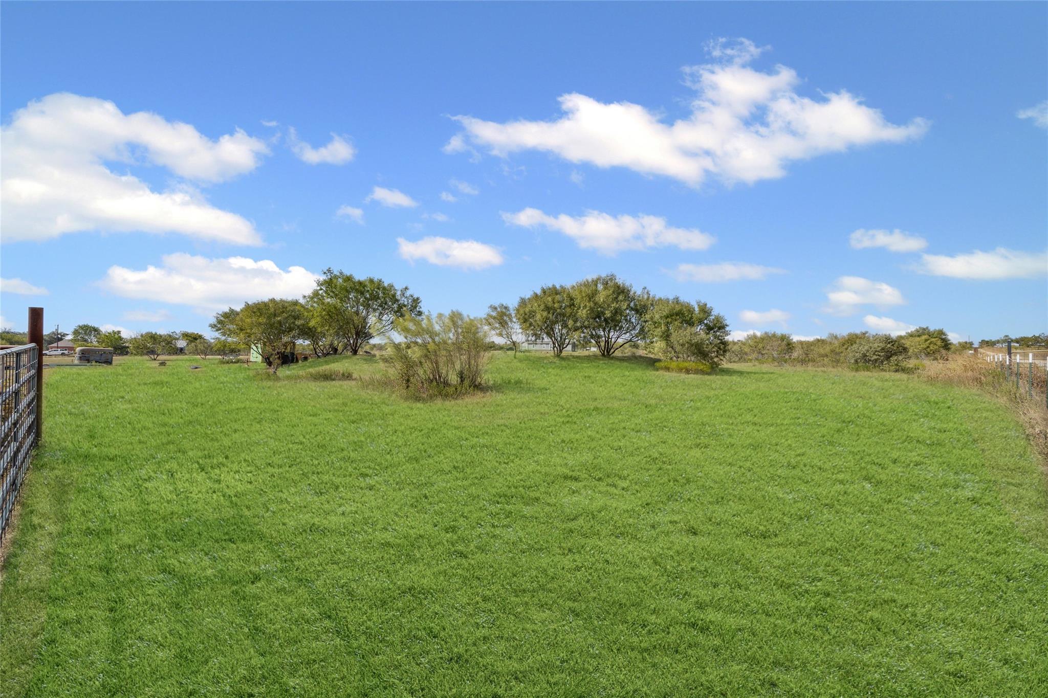 Tbd Anderson Ln Property Photo 10