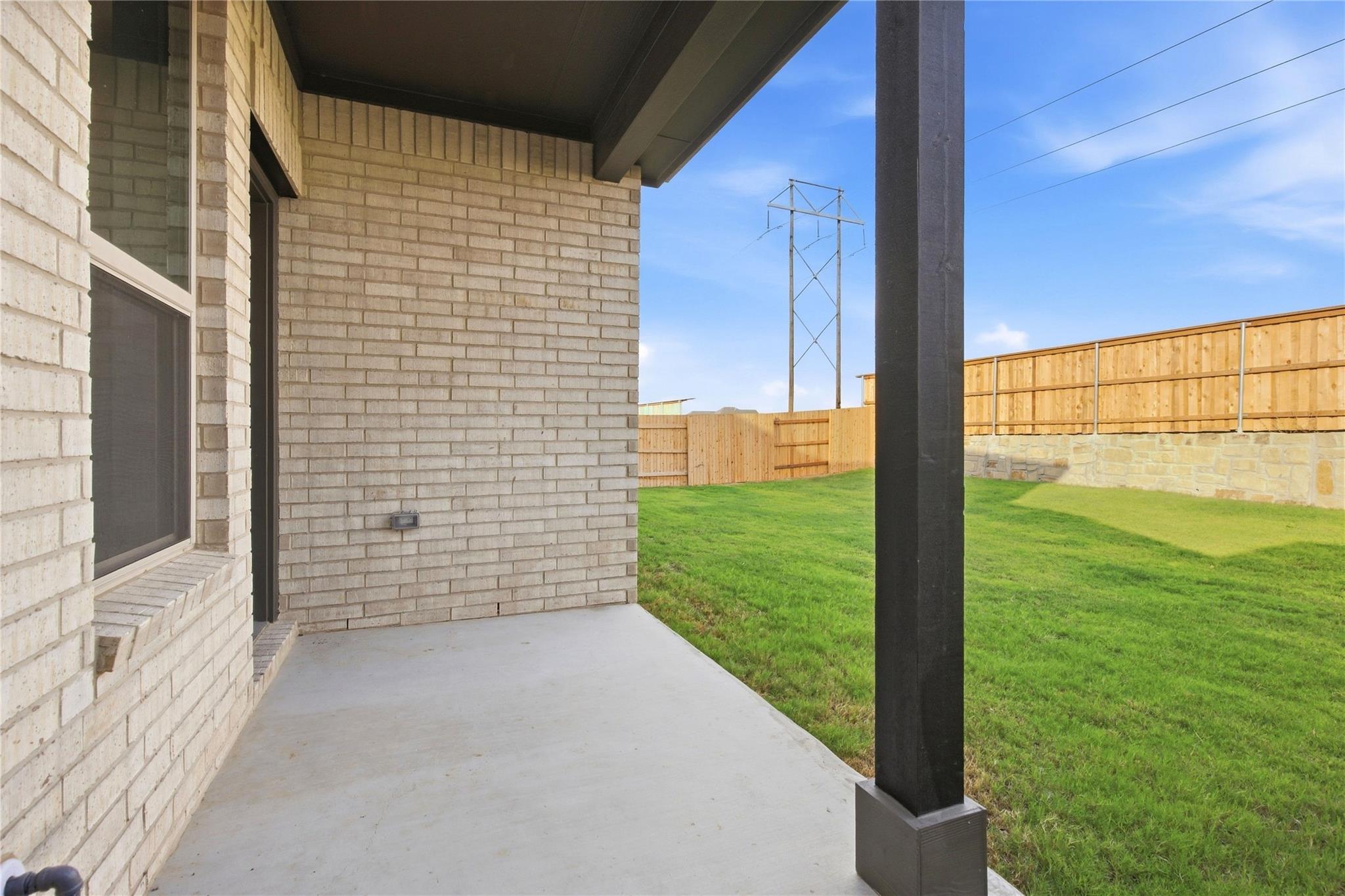 409 Grey Leaf Rd Property Photo 33