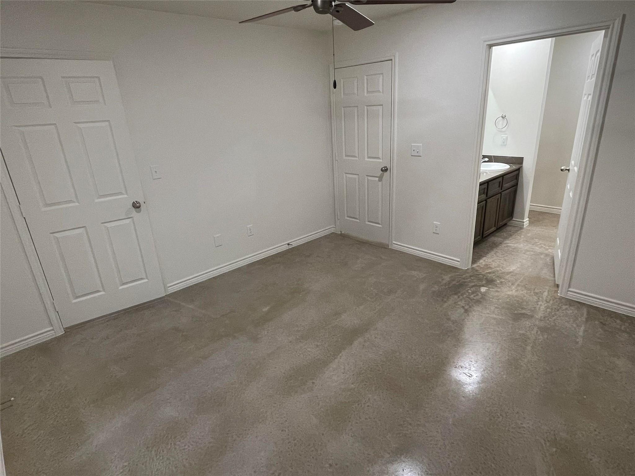 2313 Zanoletti Ct Property Photo 7