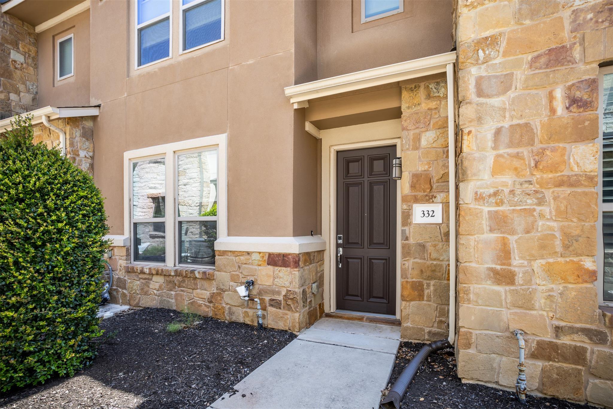 13800 Lyndhurst St #332 Property Photo 1