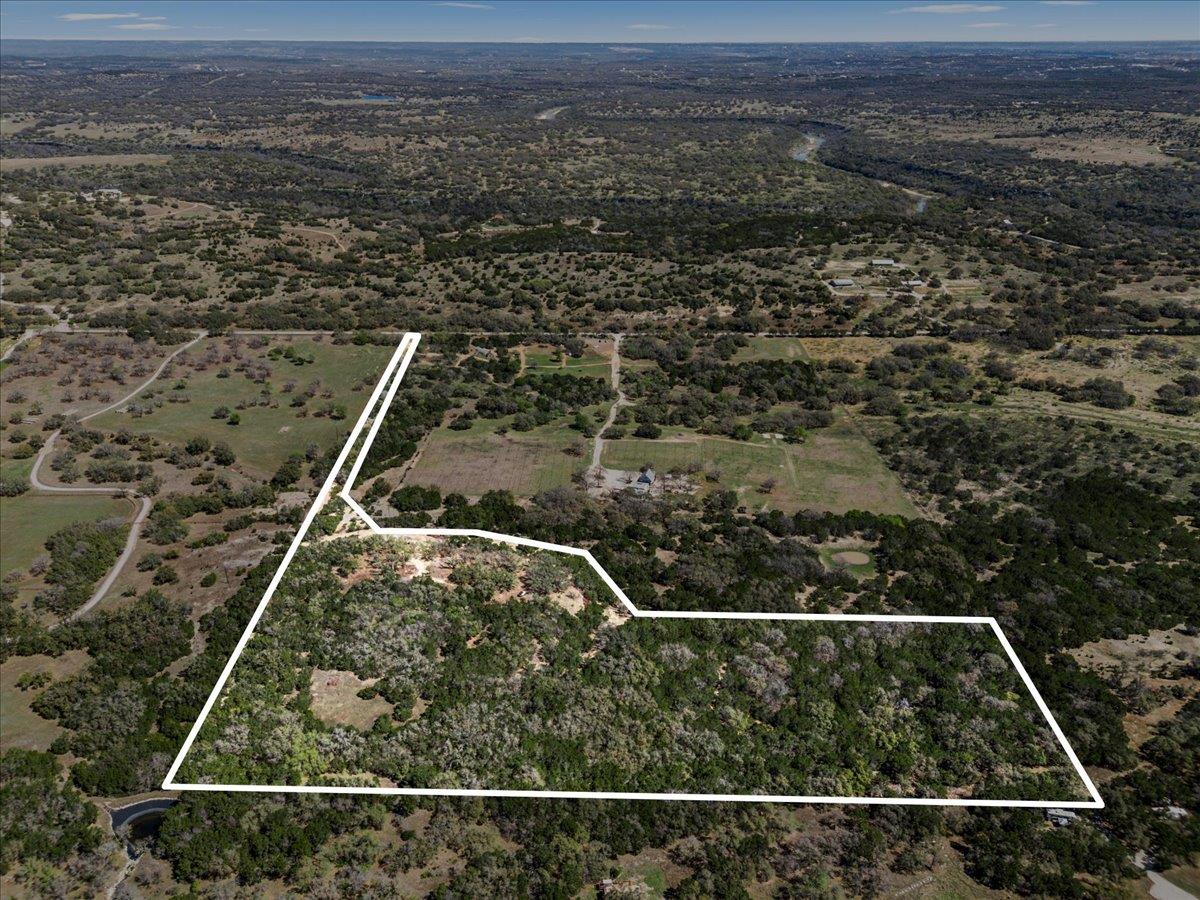 25723 Hamilton Pool Rd Property Photo 4