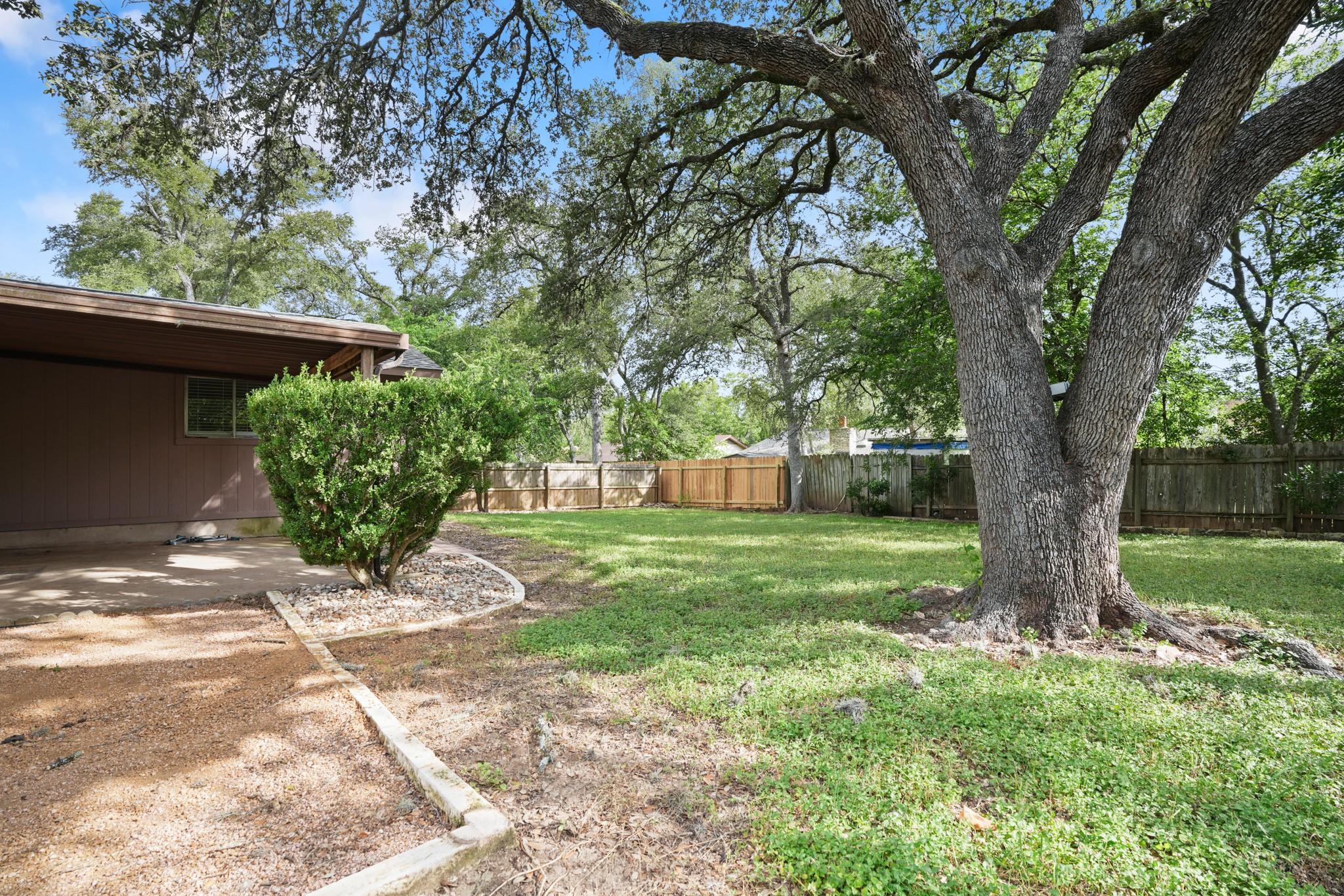 2600 Greenland Ln Property Photo 19