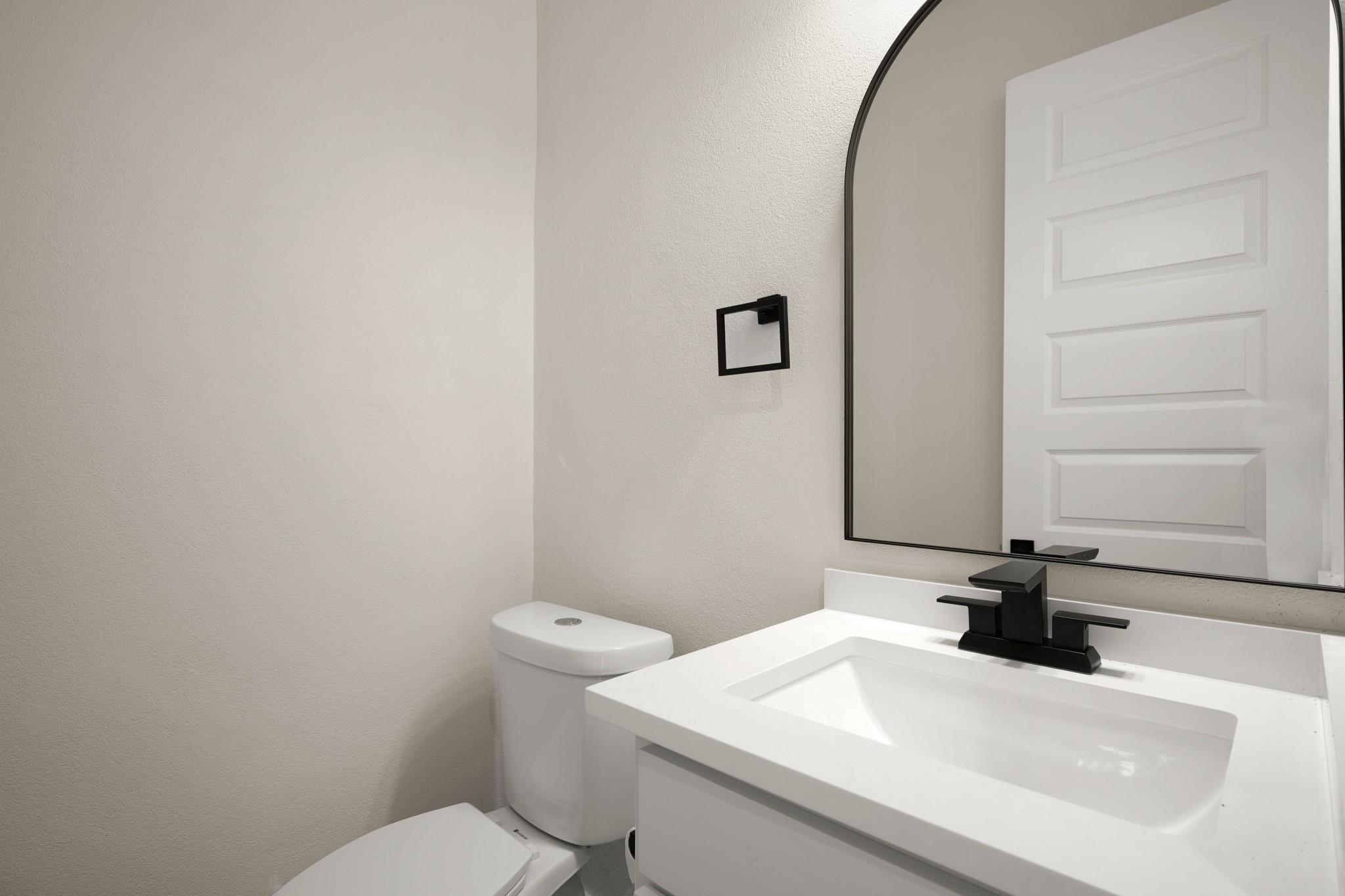 2401 Thurber Ln Property Photo 11