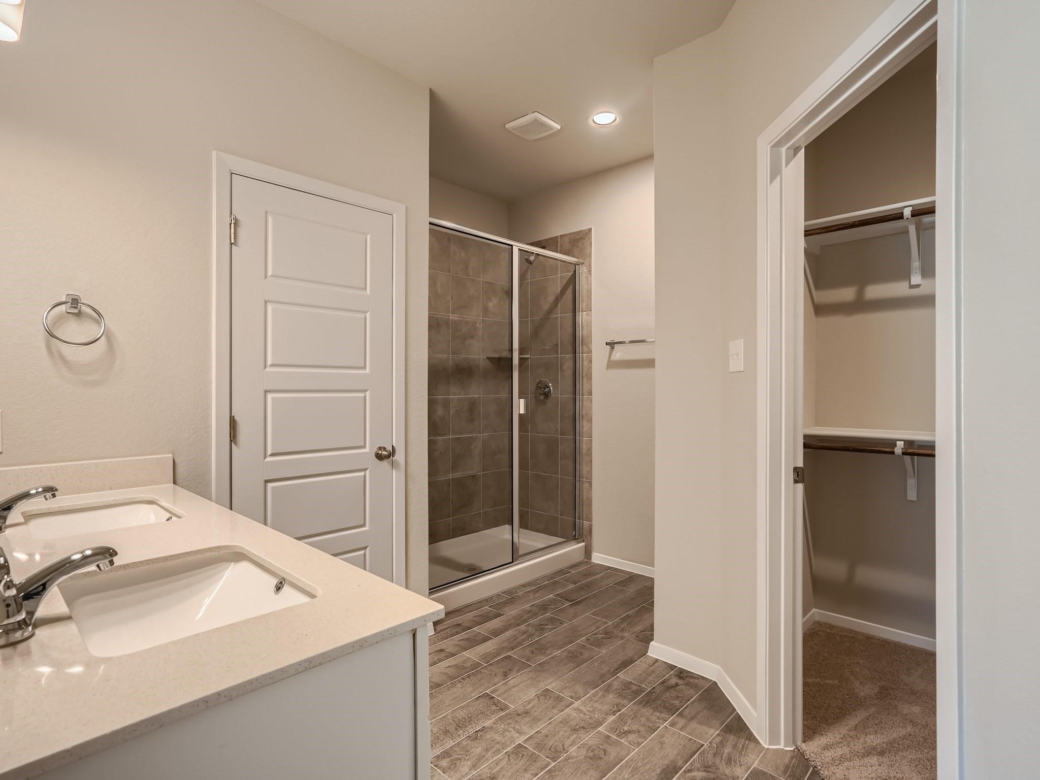 137 Delta Crst Property Photo 16