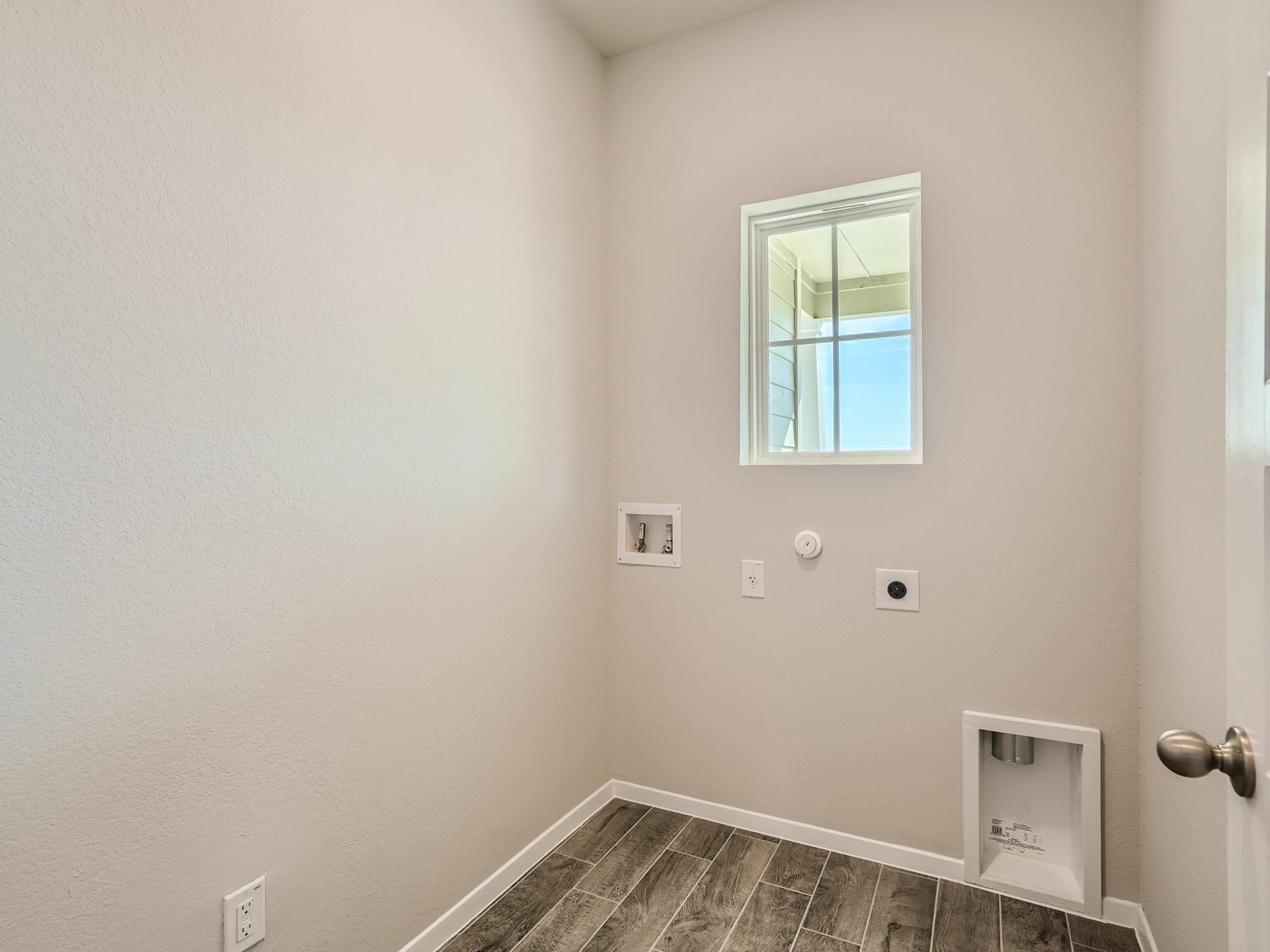 137 Delta Crst Property Photo 23