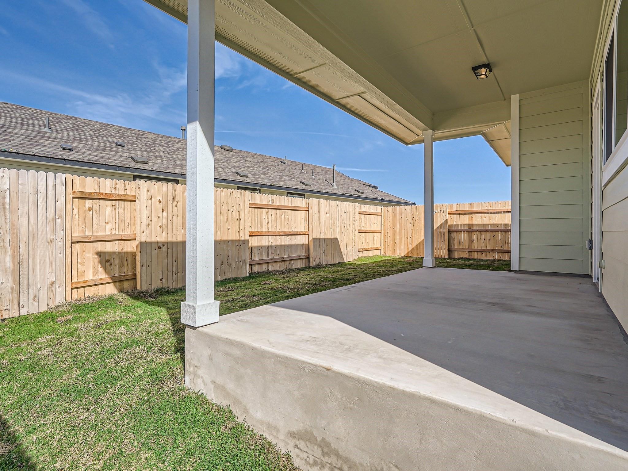 137 Delta Crst Property Photo 25
