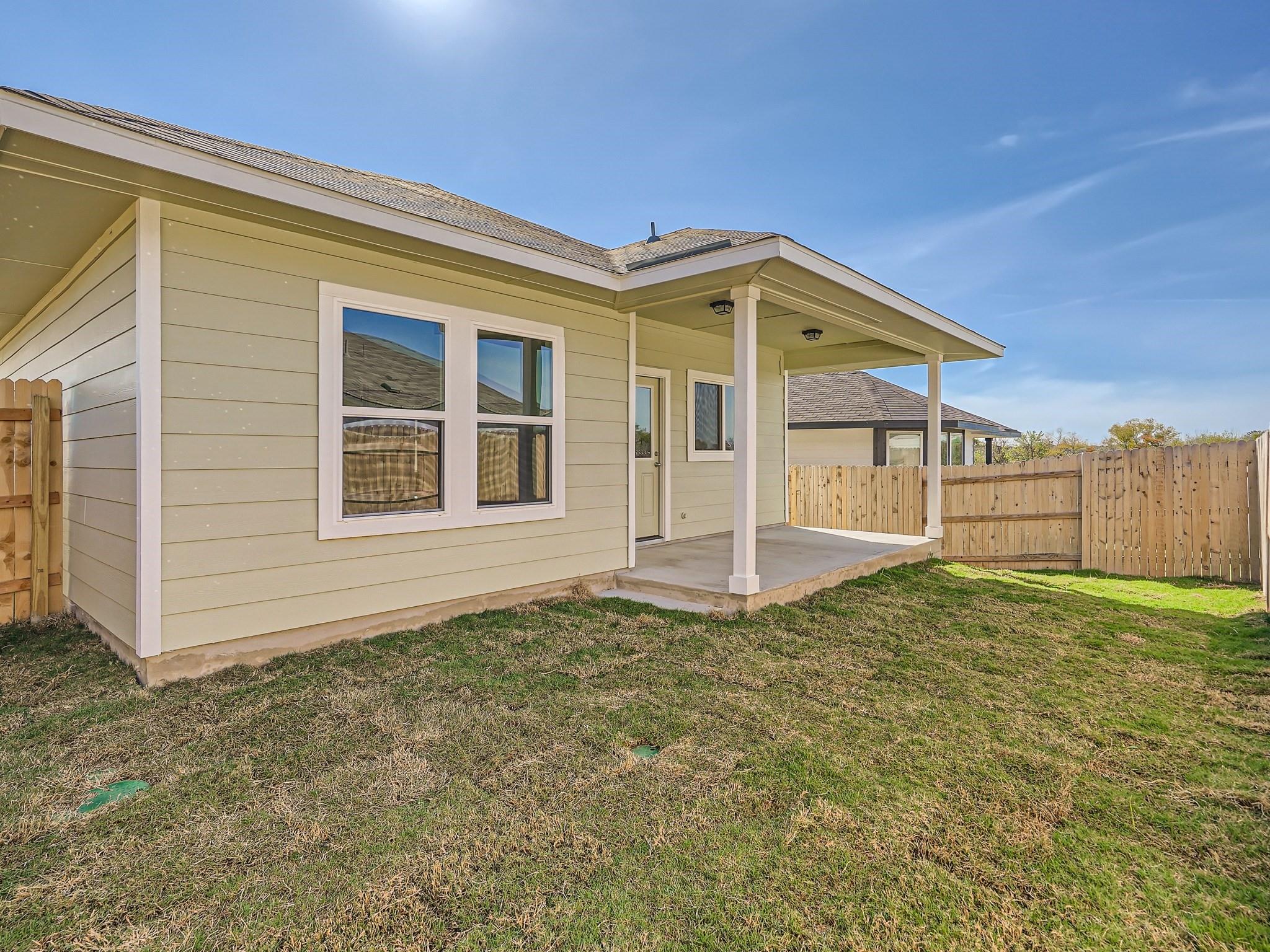 137 Delta Crst Property Photo 28