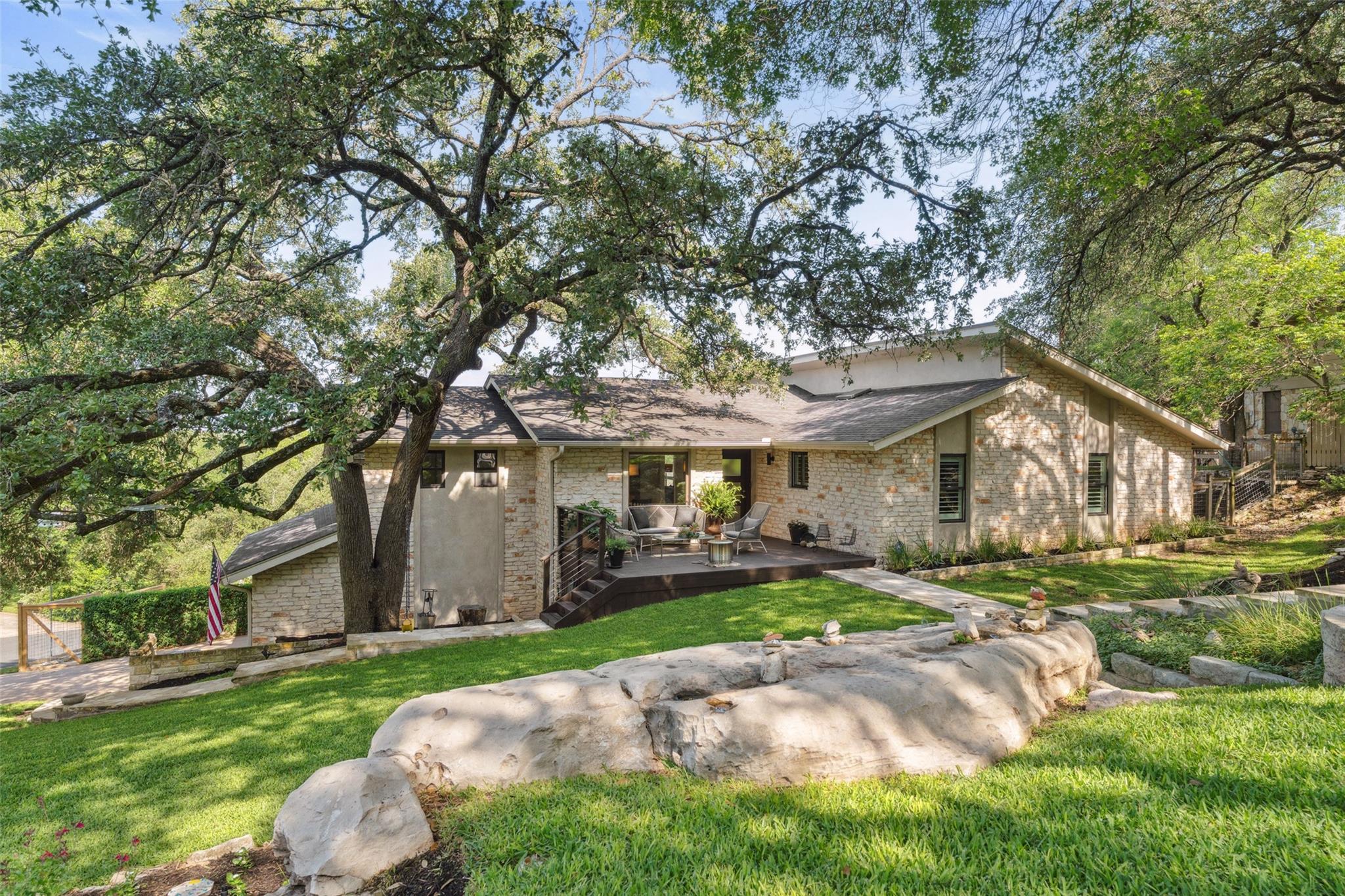 8900 Rockcrest Dr Property Photo 1