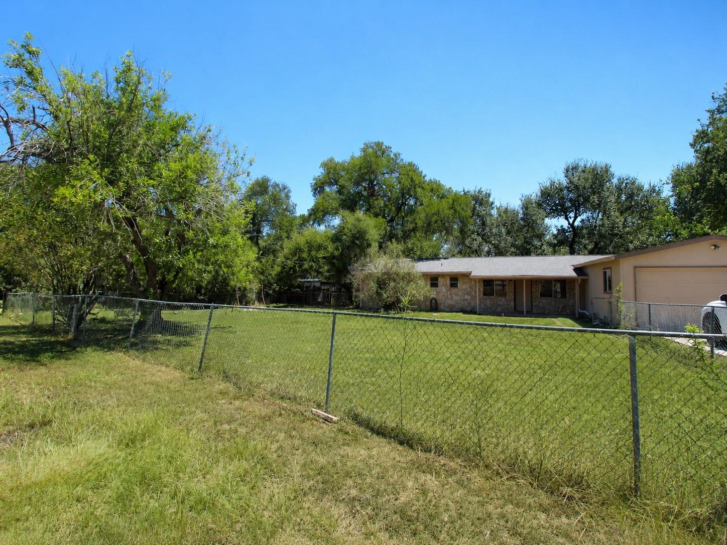 234 Cedar Holw Property Photo 2
