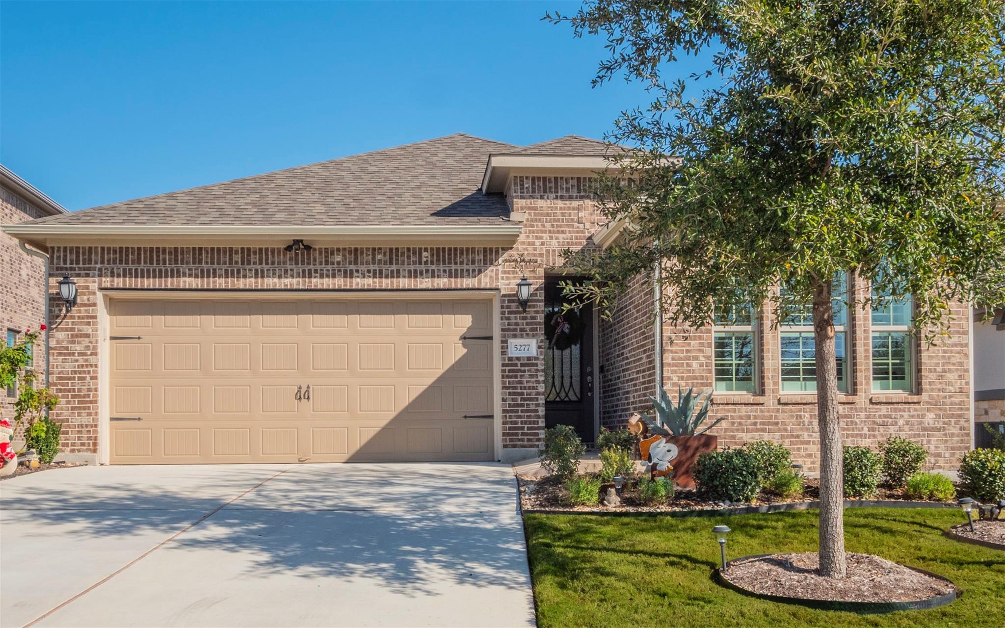 5277 Lusso TRL Property Photo 1