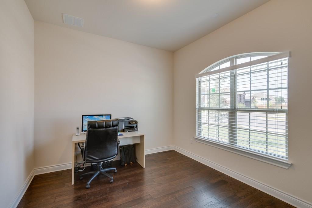 9600 Ivalenes Hope Dr Property Photo 6