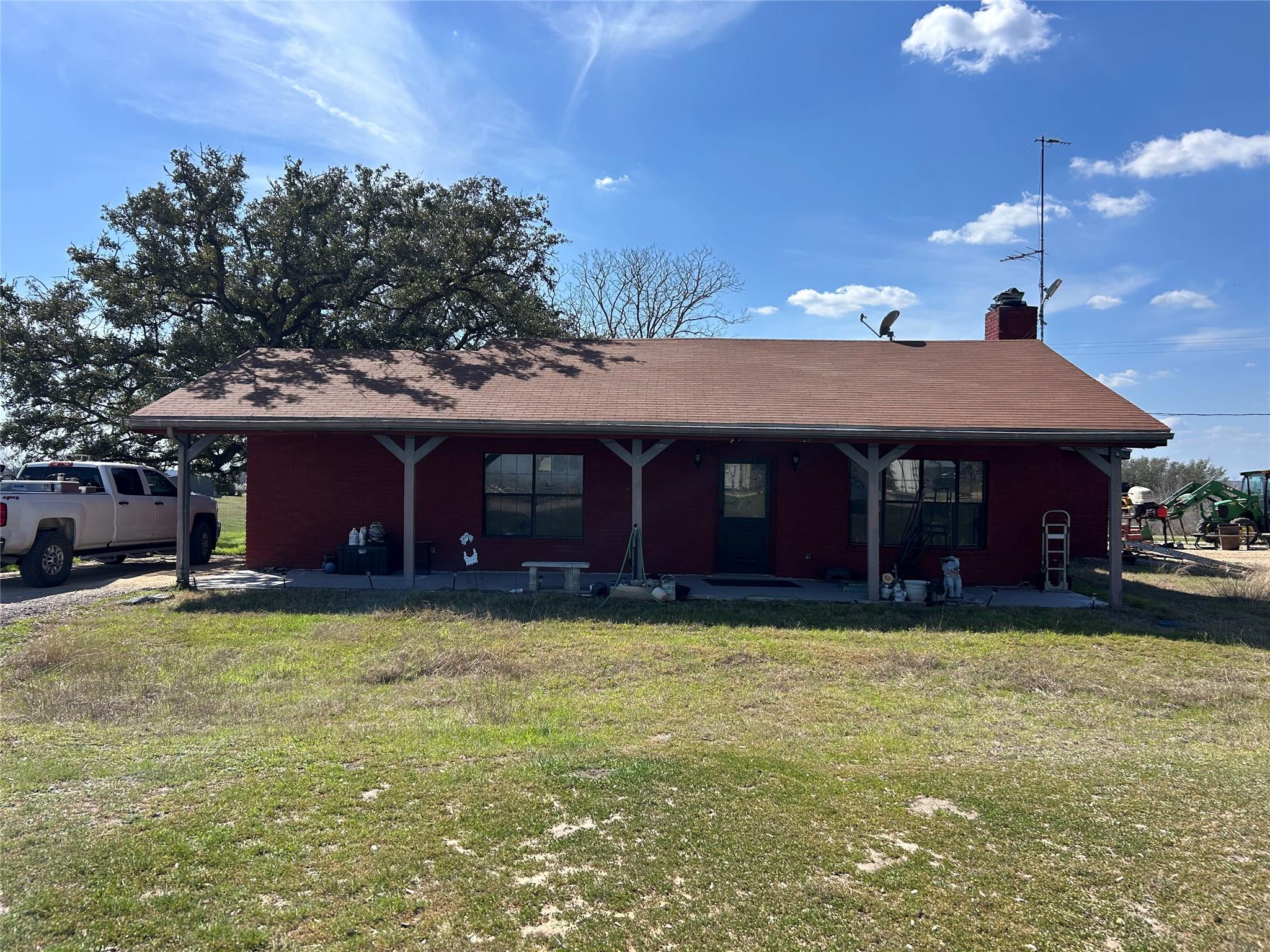 1155 Jones Rd Property Photo