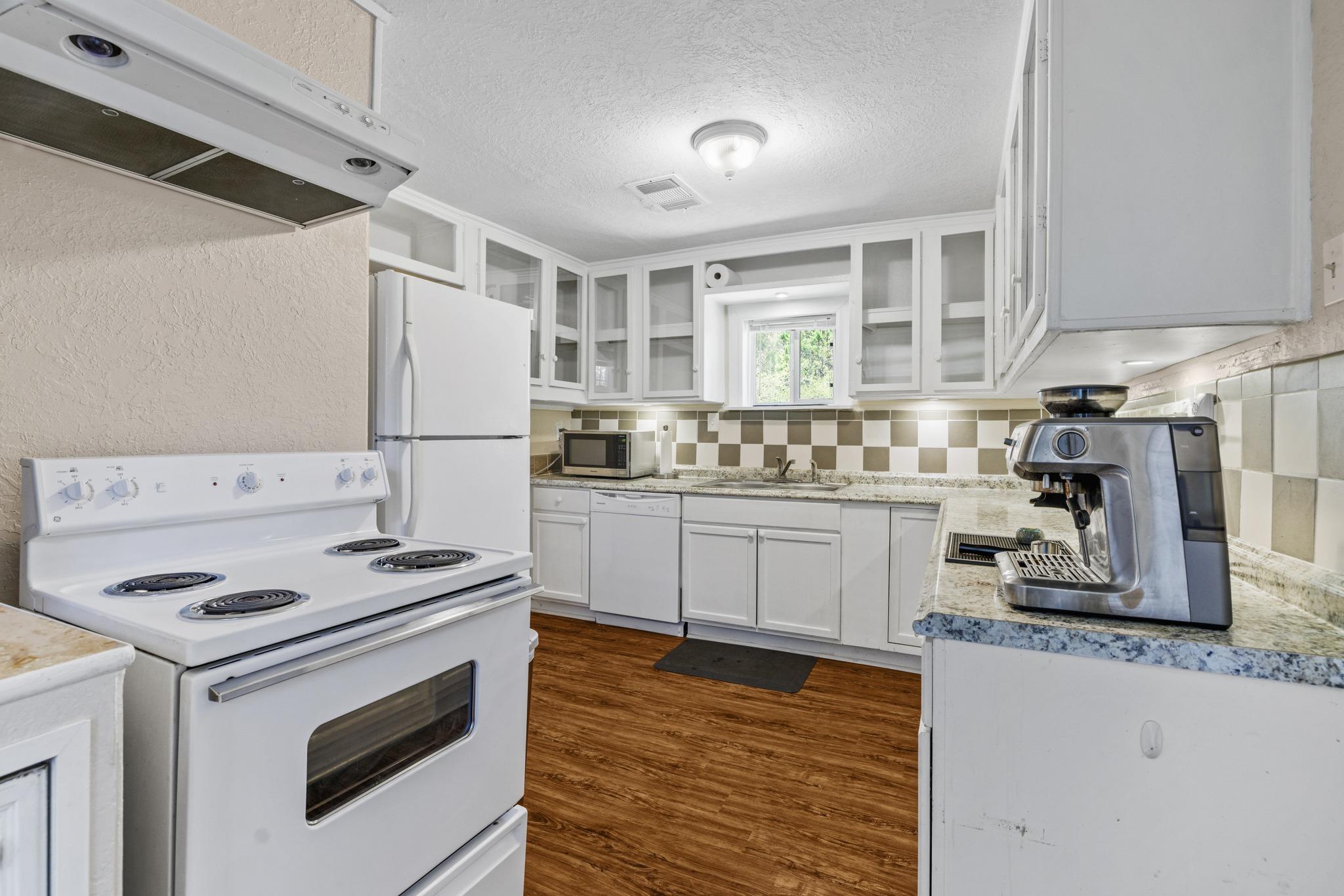 10600 Turkey Bend Dr Property Photo 6