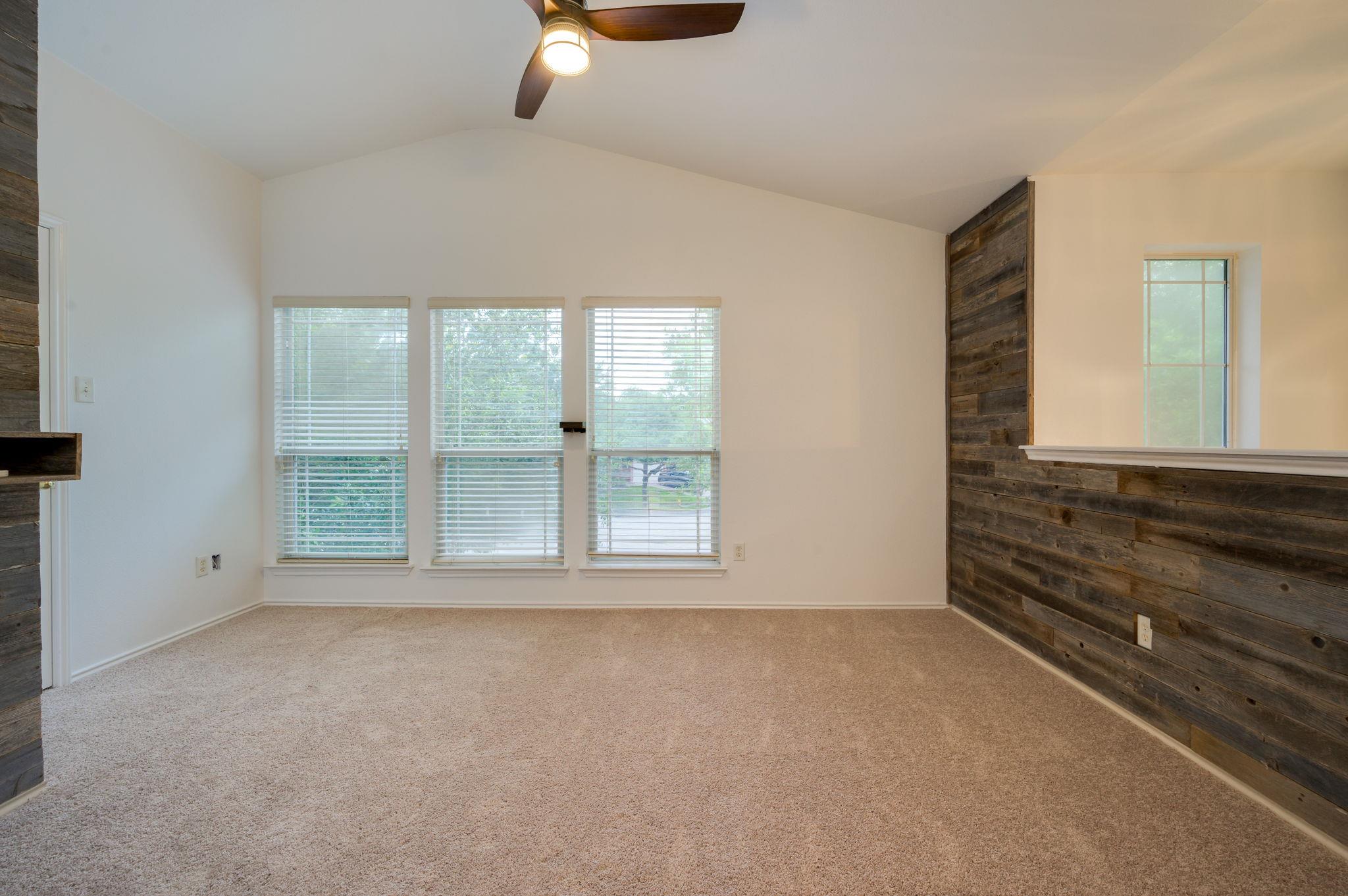 1112 Sundrop Pl Property Photo 15