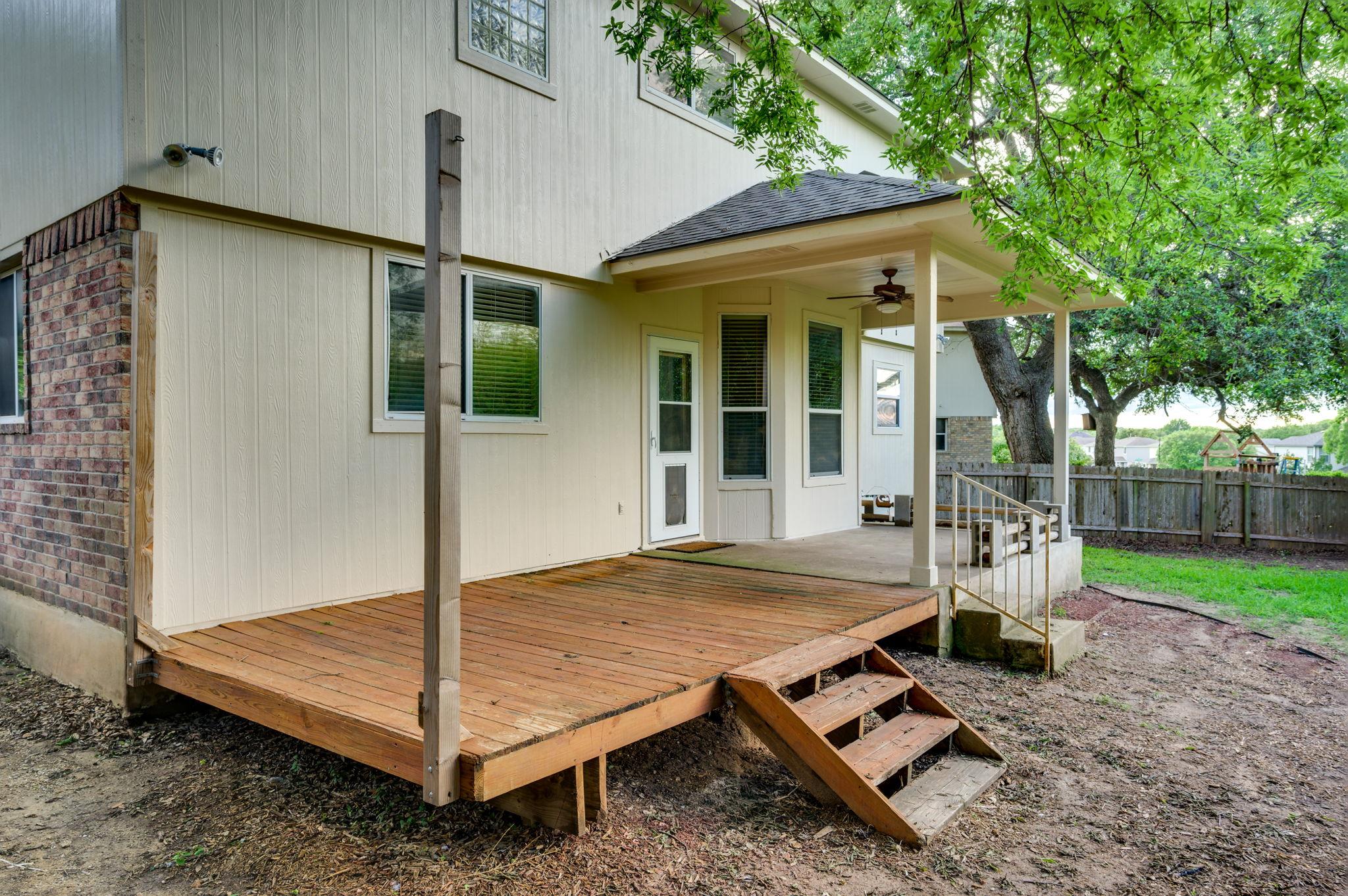 1112 Sundrop Pl Property Photo 32