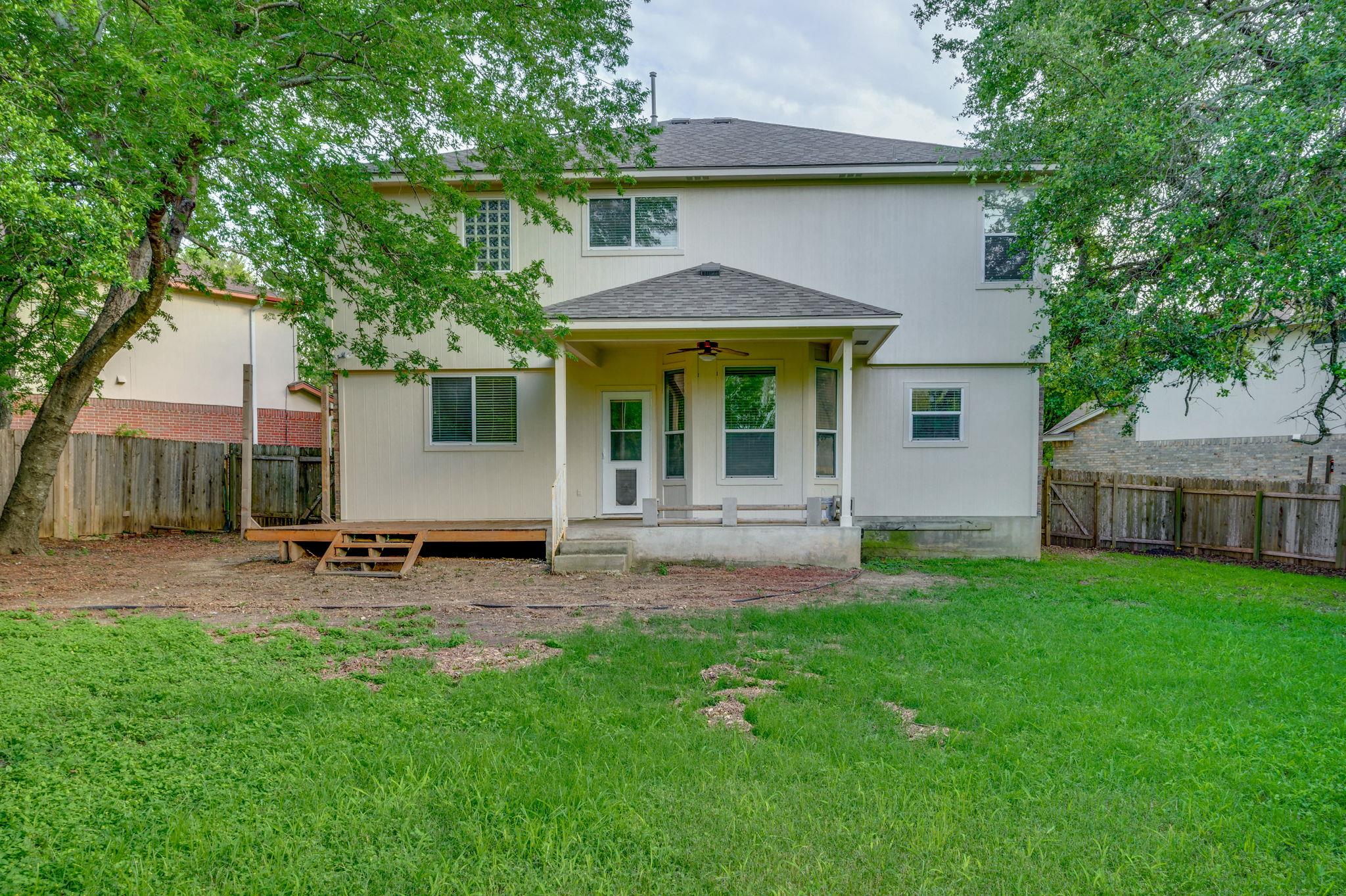 1112 Sundrop Pl Property Photo 34