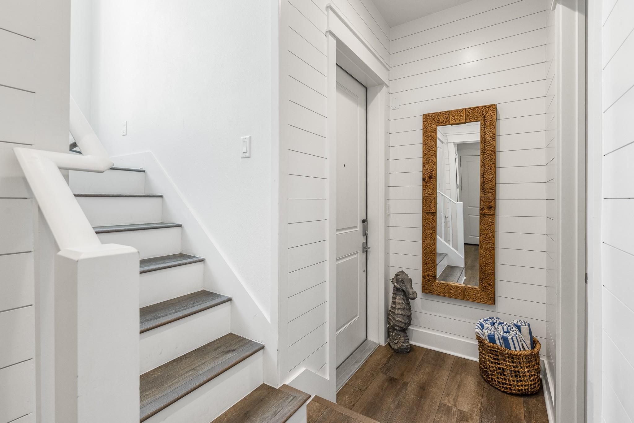 214 Sunset Ave #5 Property Photo 4