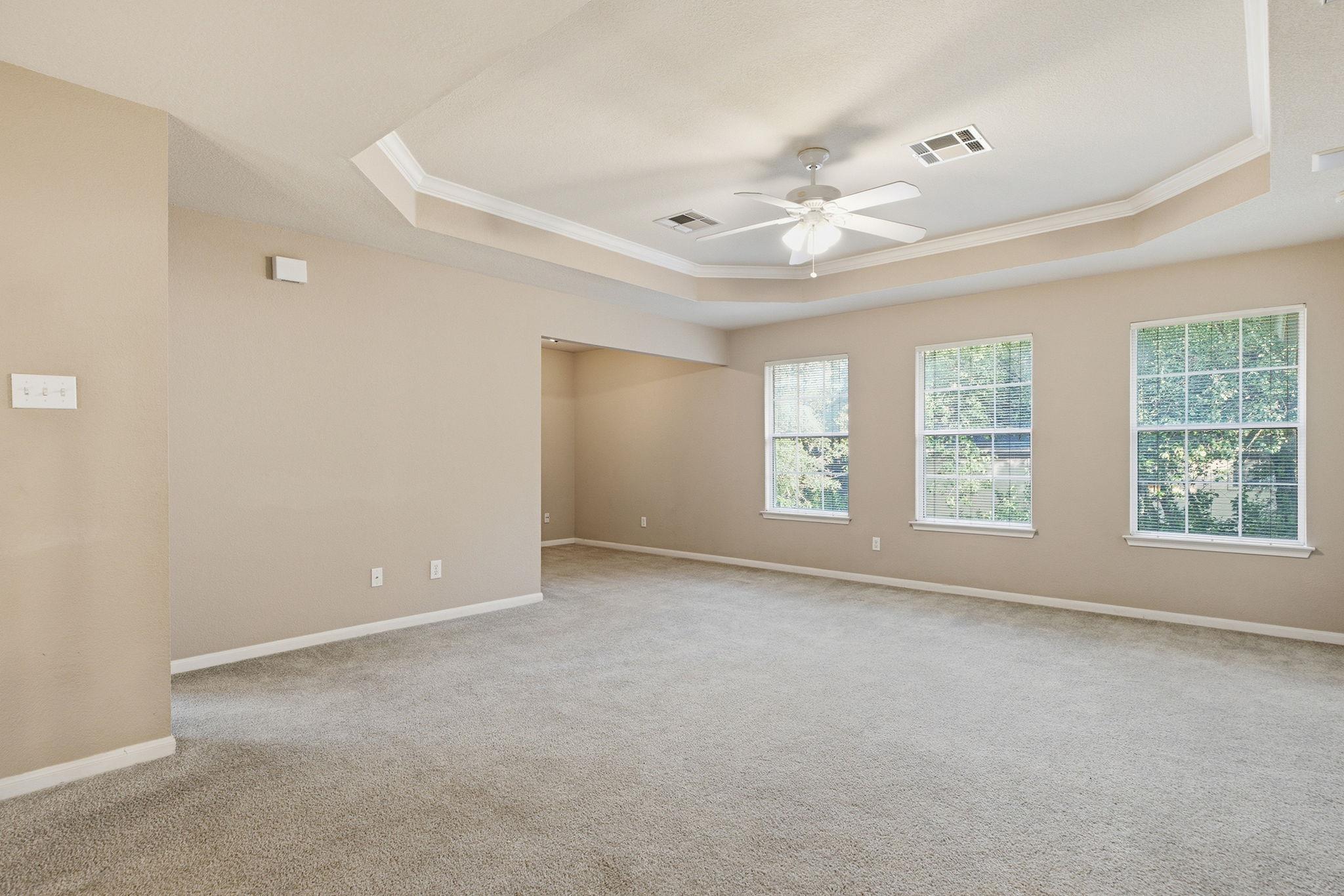 2021 Woodglen Dr Property Photo 21
