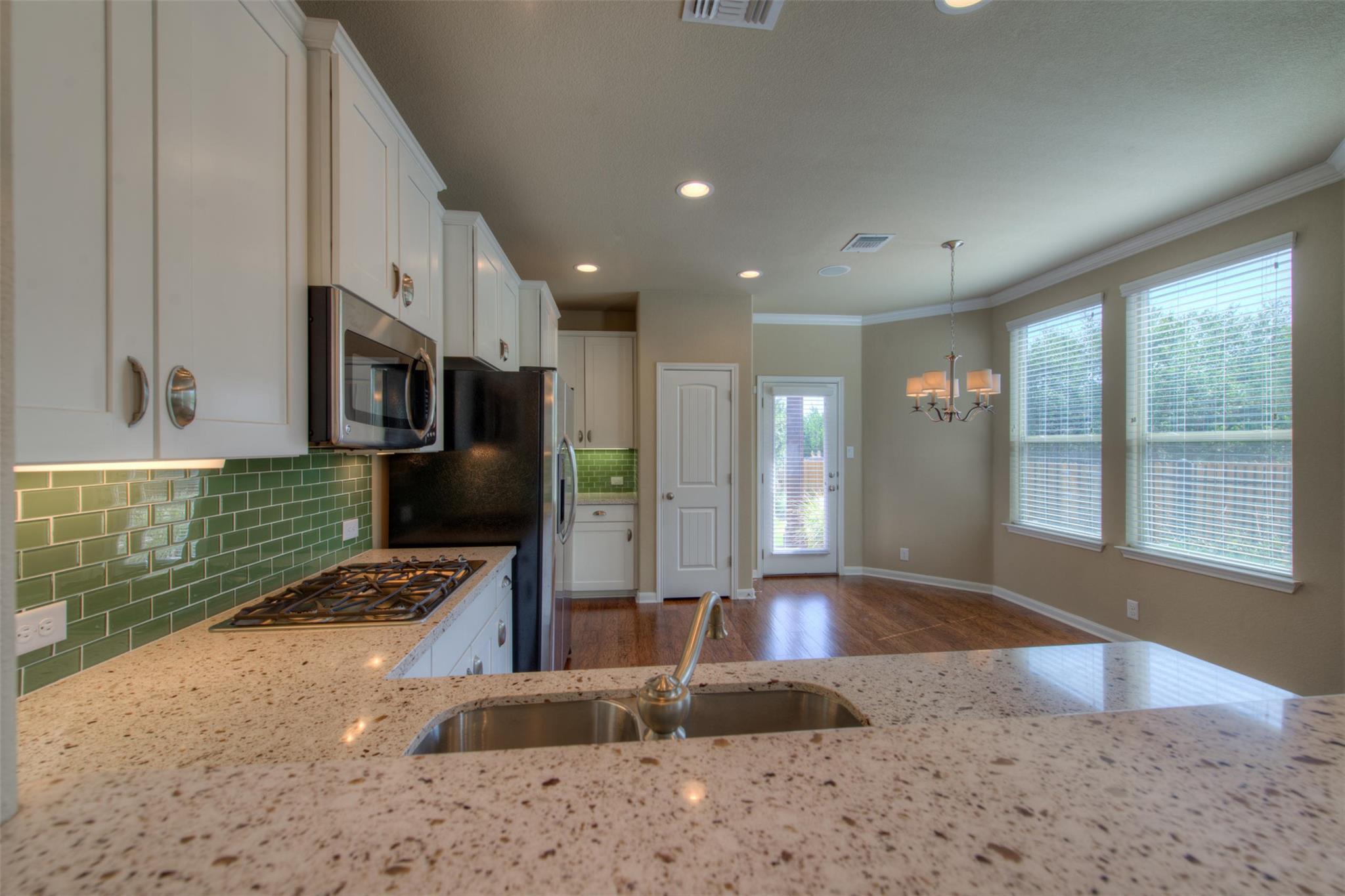 405 S Meadowlark St #b Property Photo 10