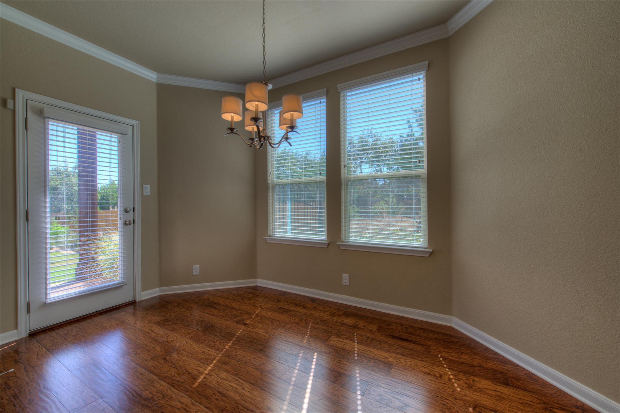 405 S Meadowlark St #b Property Photo 15