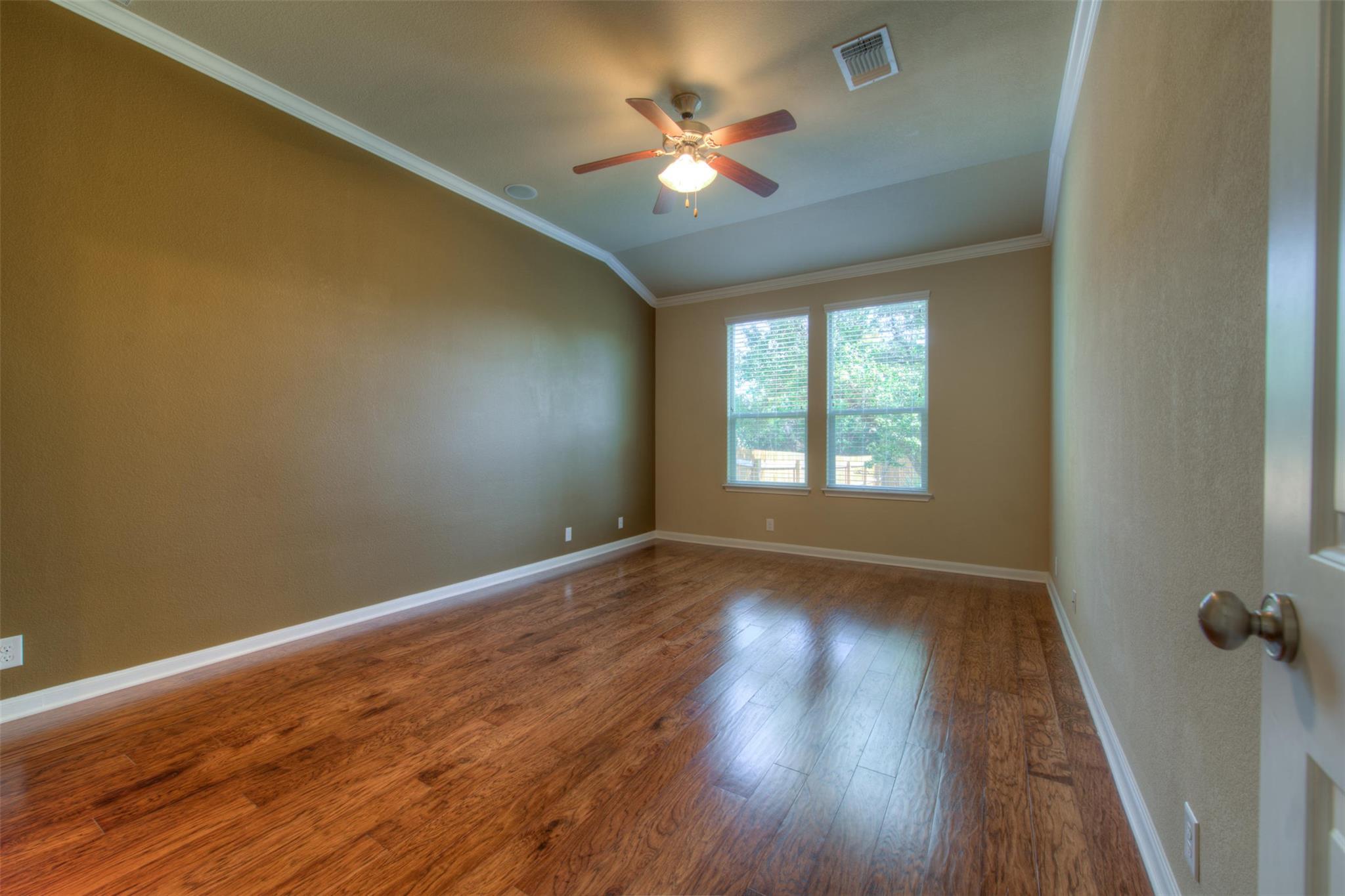 405 S Meadowlark St #b Property Photo 18