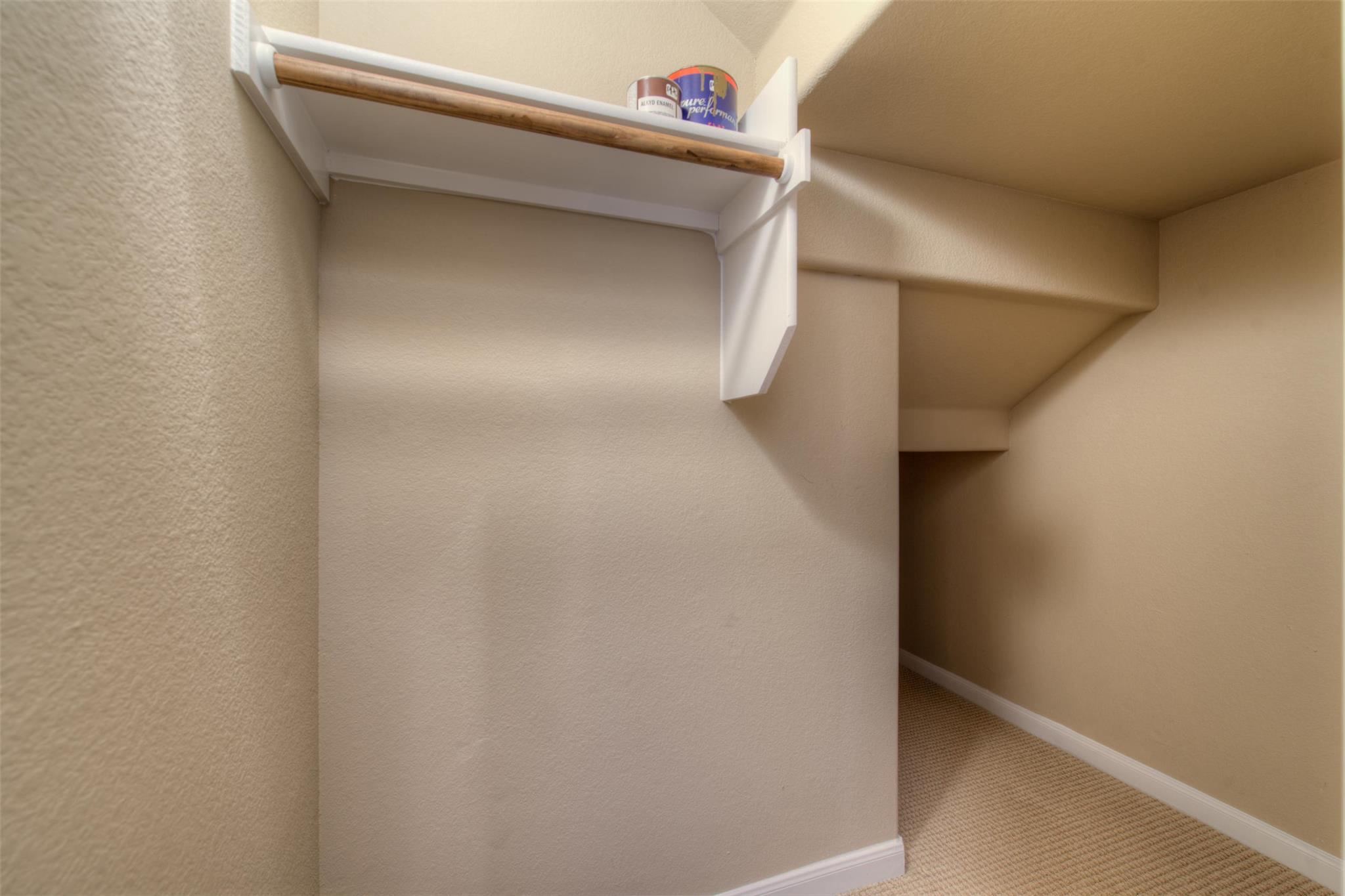 405 S Meadowlark St #b Property Photo 25