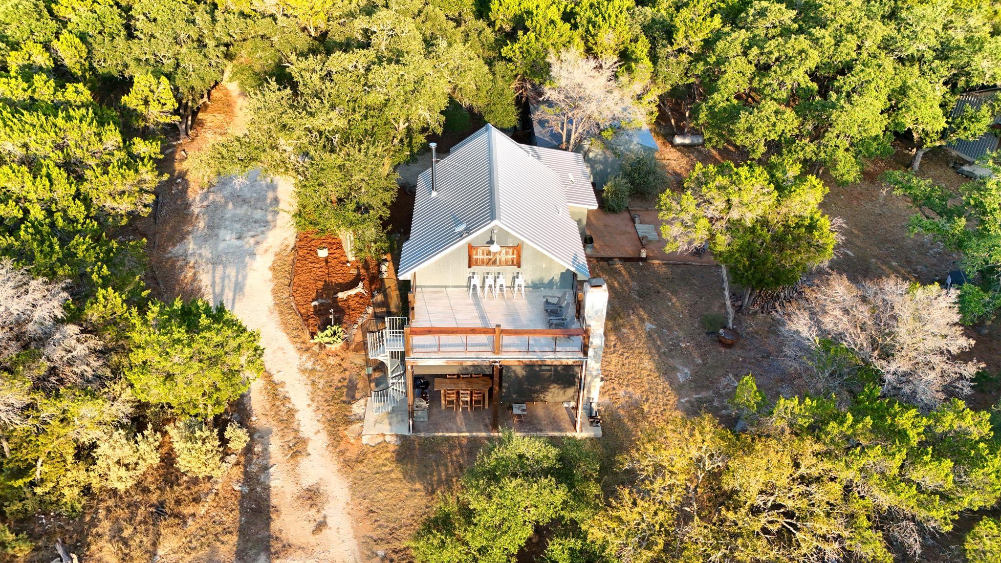 1910 Sandy Point Rd Property Photo 3