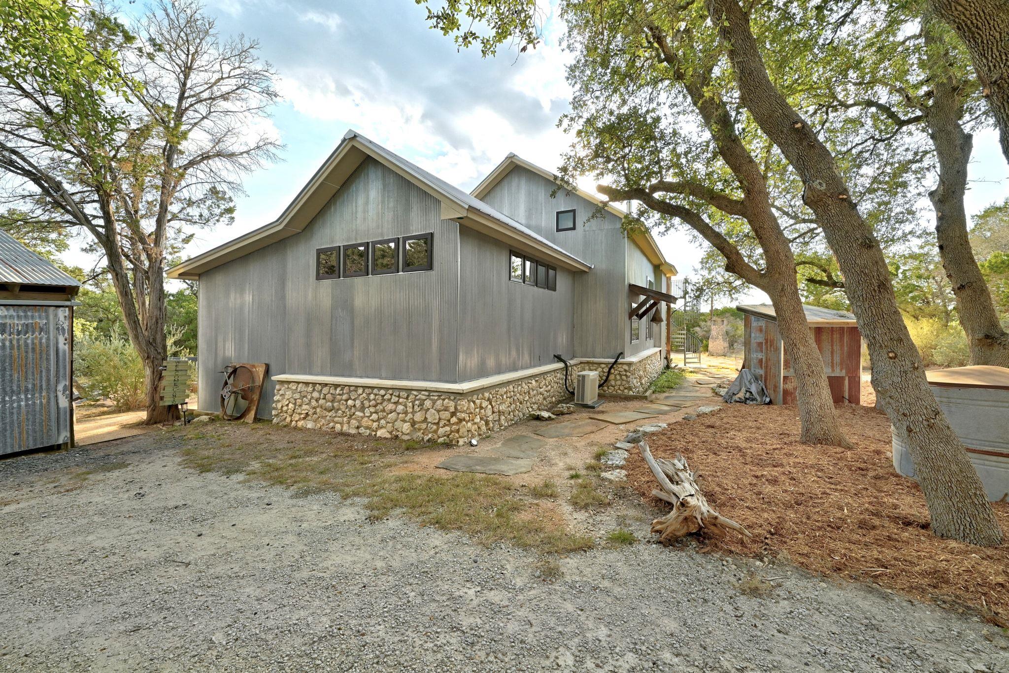 1910 Sandy Point Rd Property Photo 13