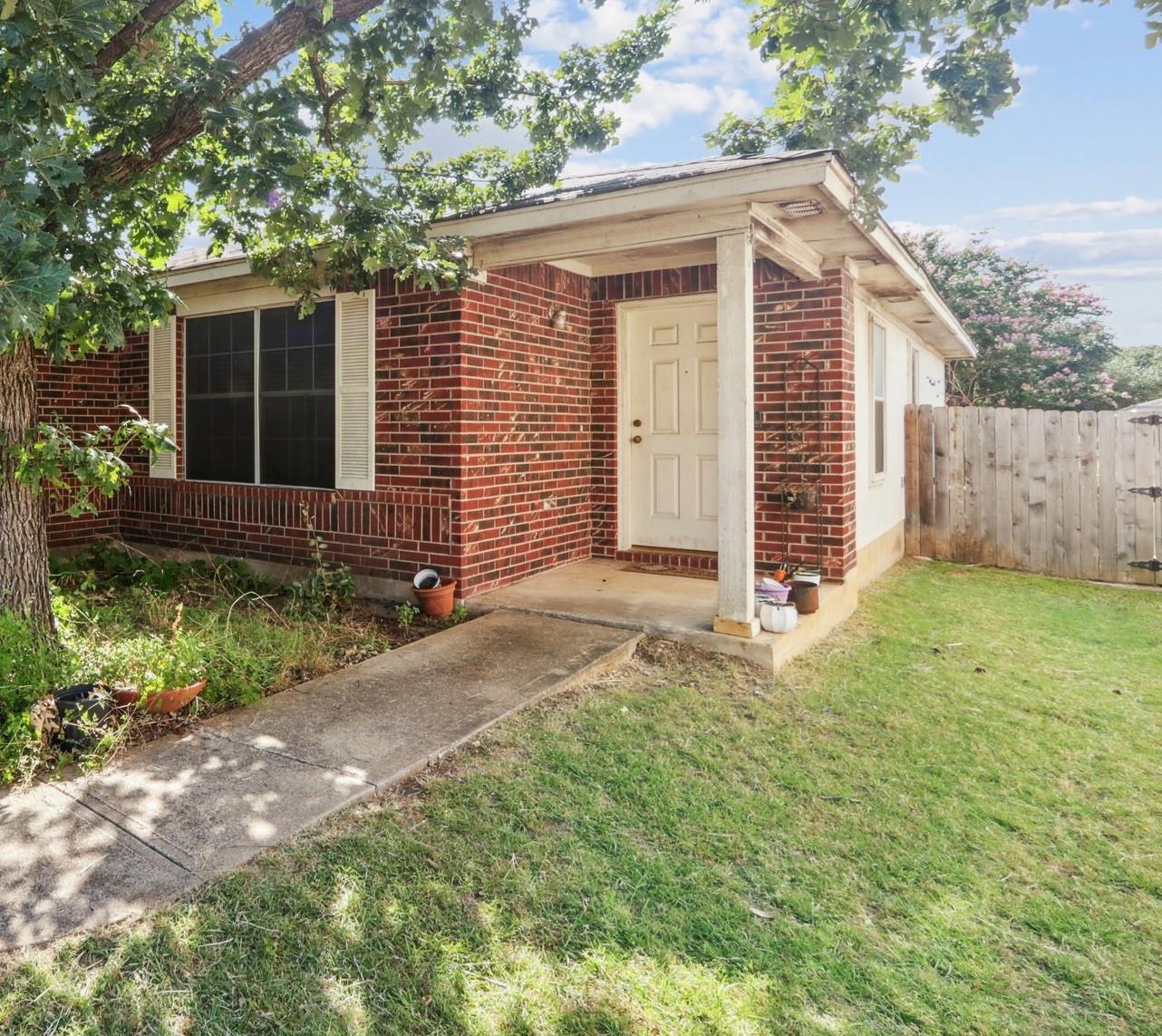 17405 Wiseman Dr Property Photo