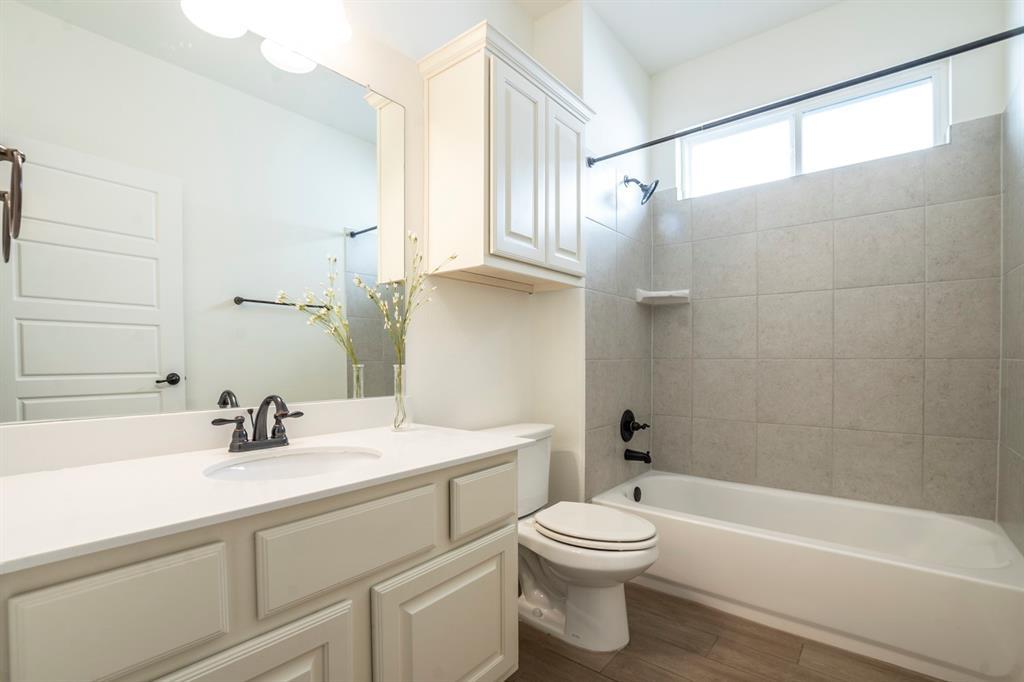 8920 Cattalo Ln Property Photo 7