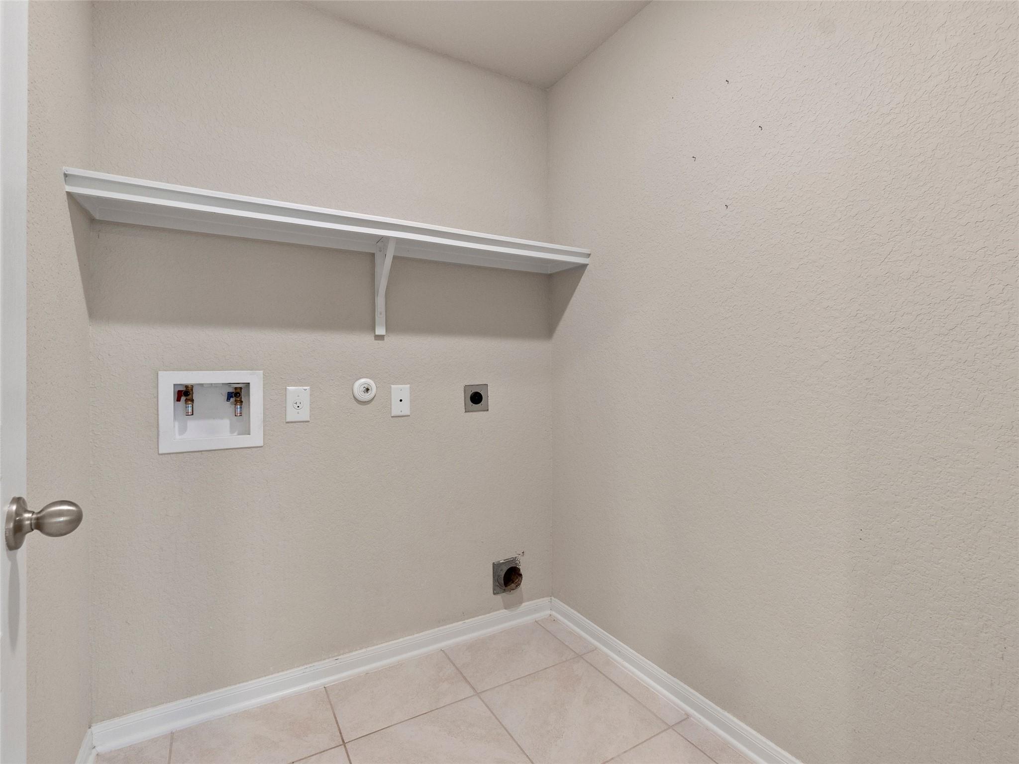 7210 Archers Grv Property Photo 17