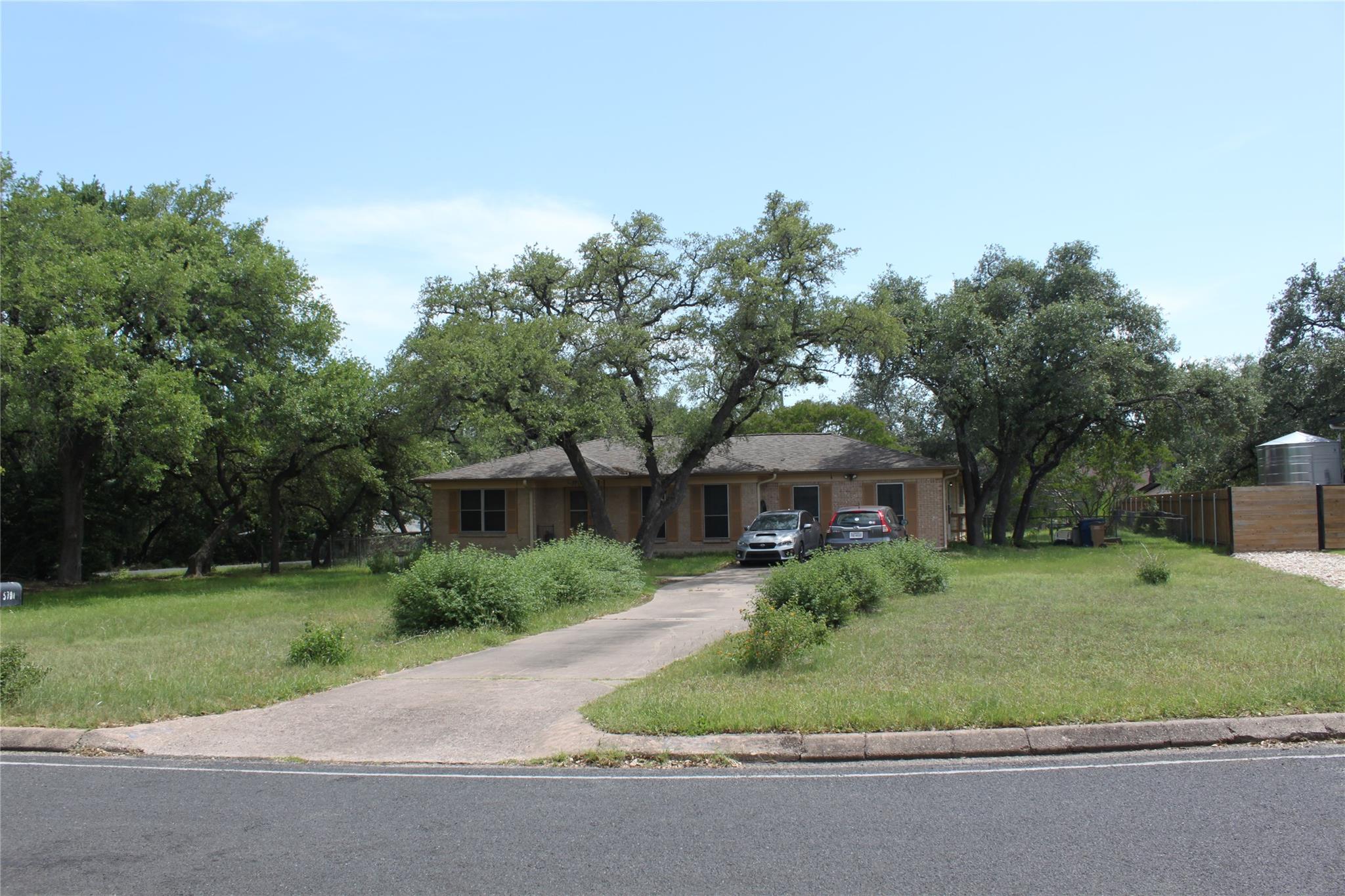 5701 Sierra Madre Property Photo