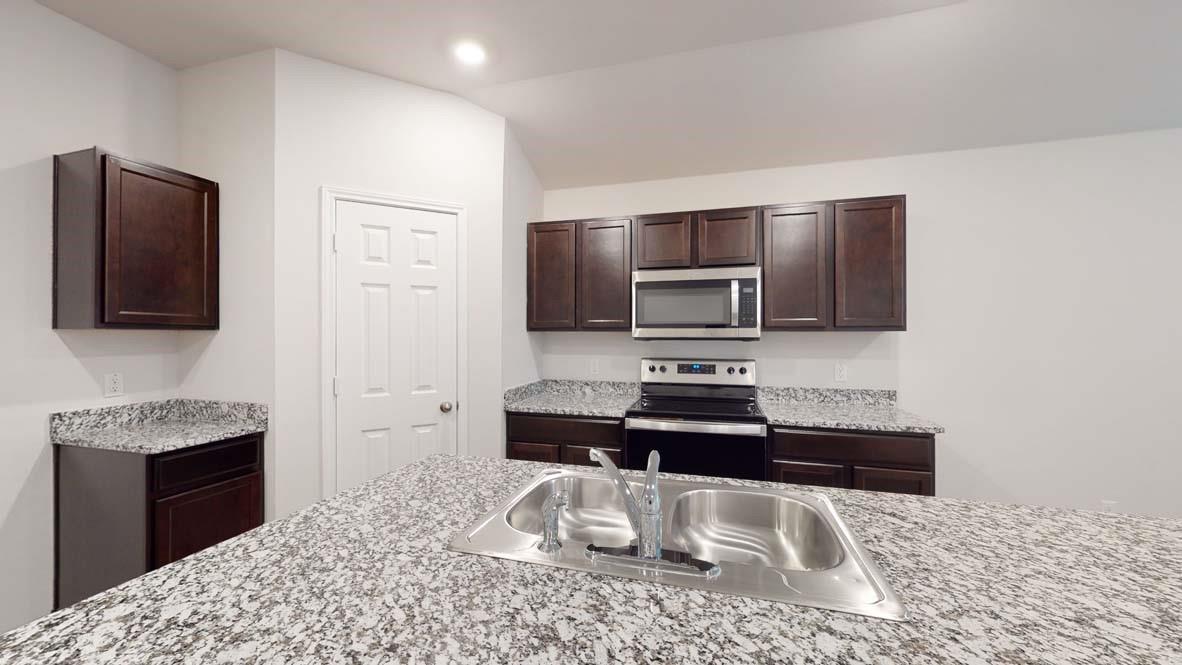 2237 Oregano Ct Property Photo 5