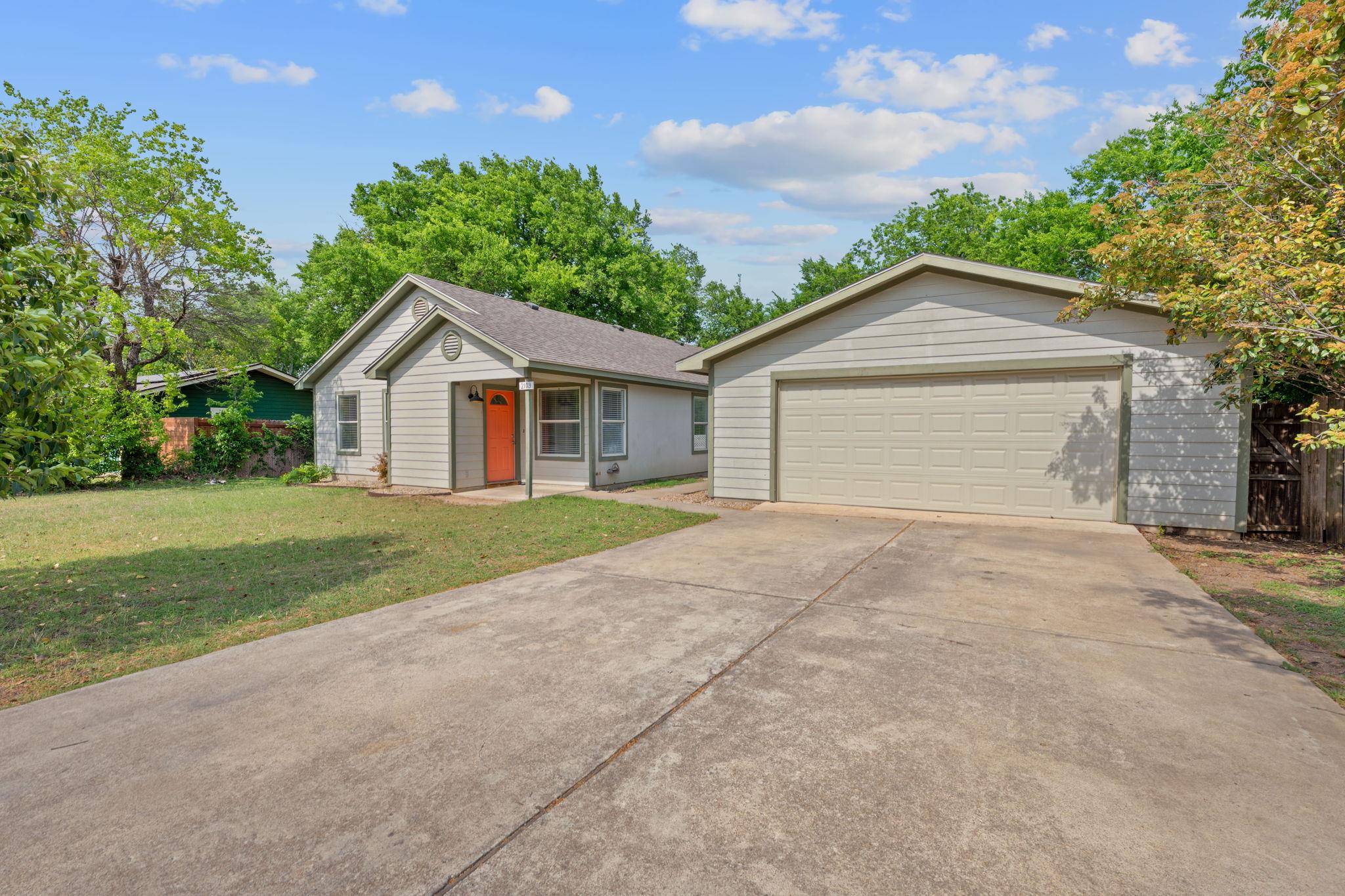 2109 Dixie Ln Property Photo 1
