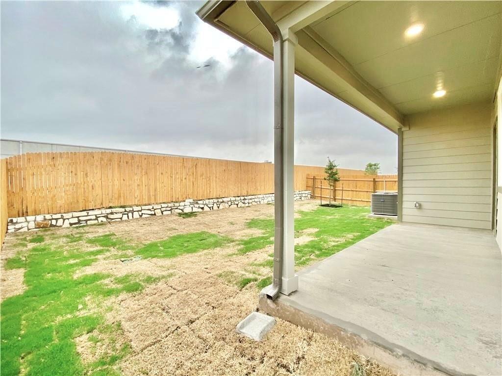 13816 Lubeck Dr Property Photo 37
