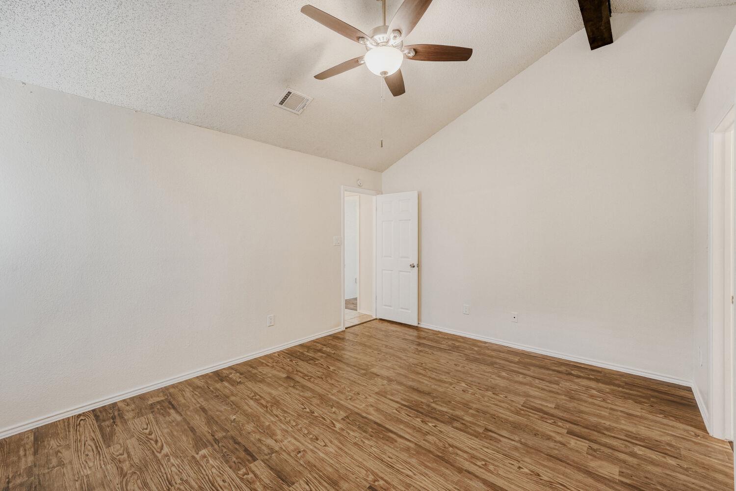 11922 Meadowfire Dr Property Photo 18