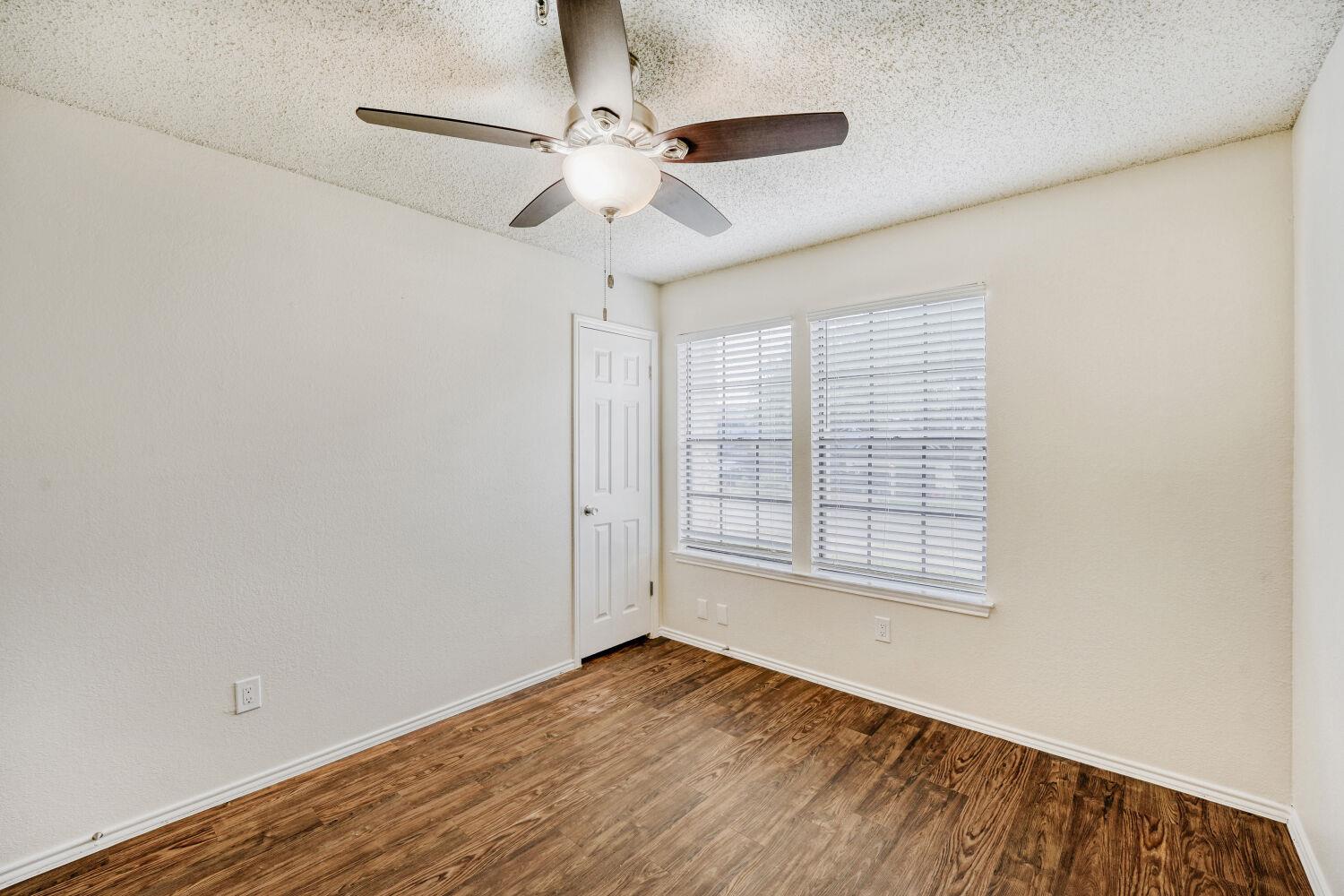 11922 Meadowfire Dr Property Photo 23
