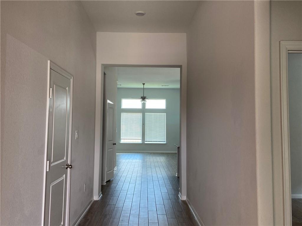 481 Leadtree Loop Property Photo 4