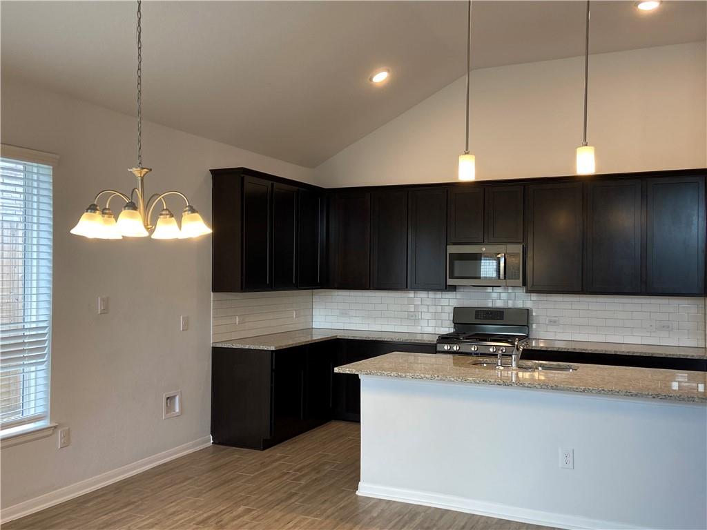 481 Leadtree Loop Property Photo 10