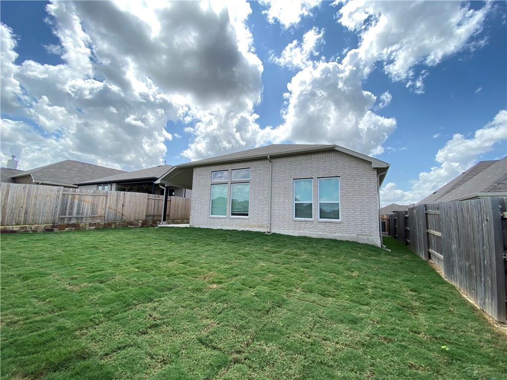 481 Leadtree Loop Property Photo 21