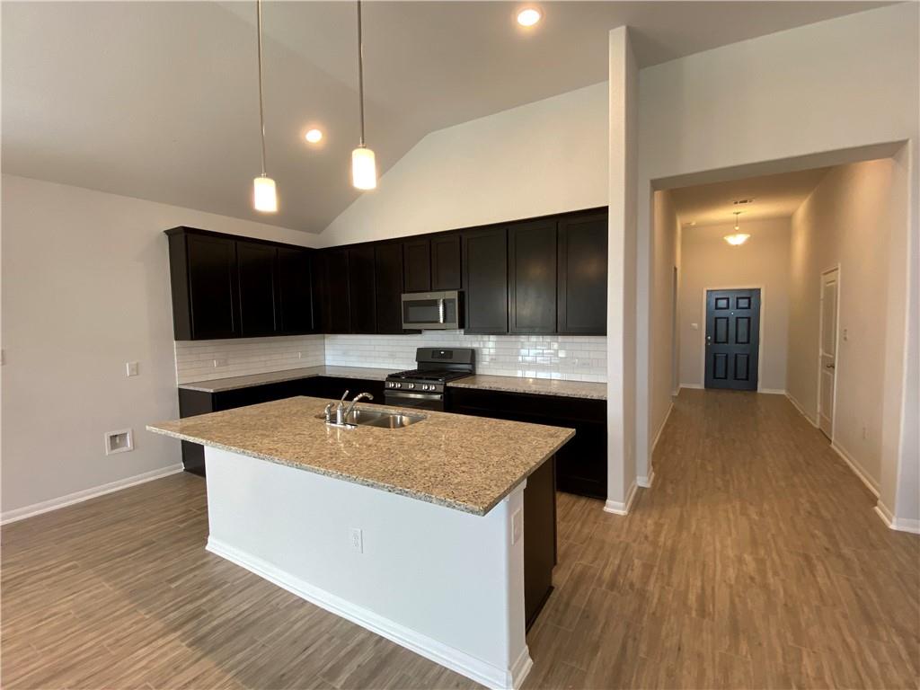 481 Leadtree Loop Property Photo 25